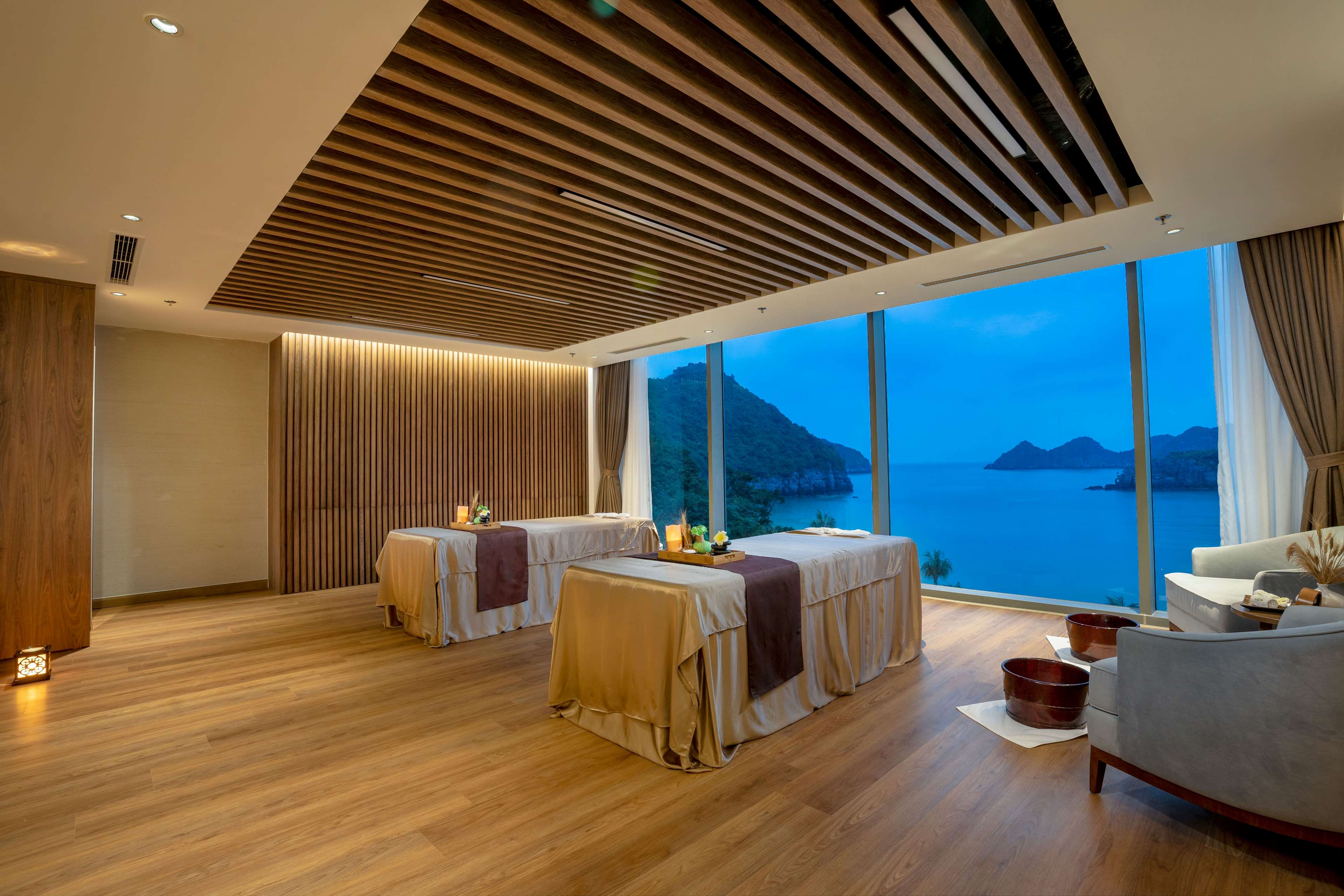 Wyndham Grand Flamingo CatBa Wyndham Grand Flamingo CatBa