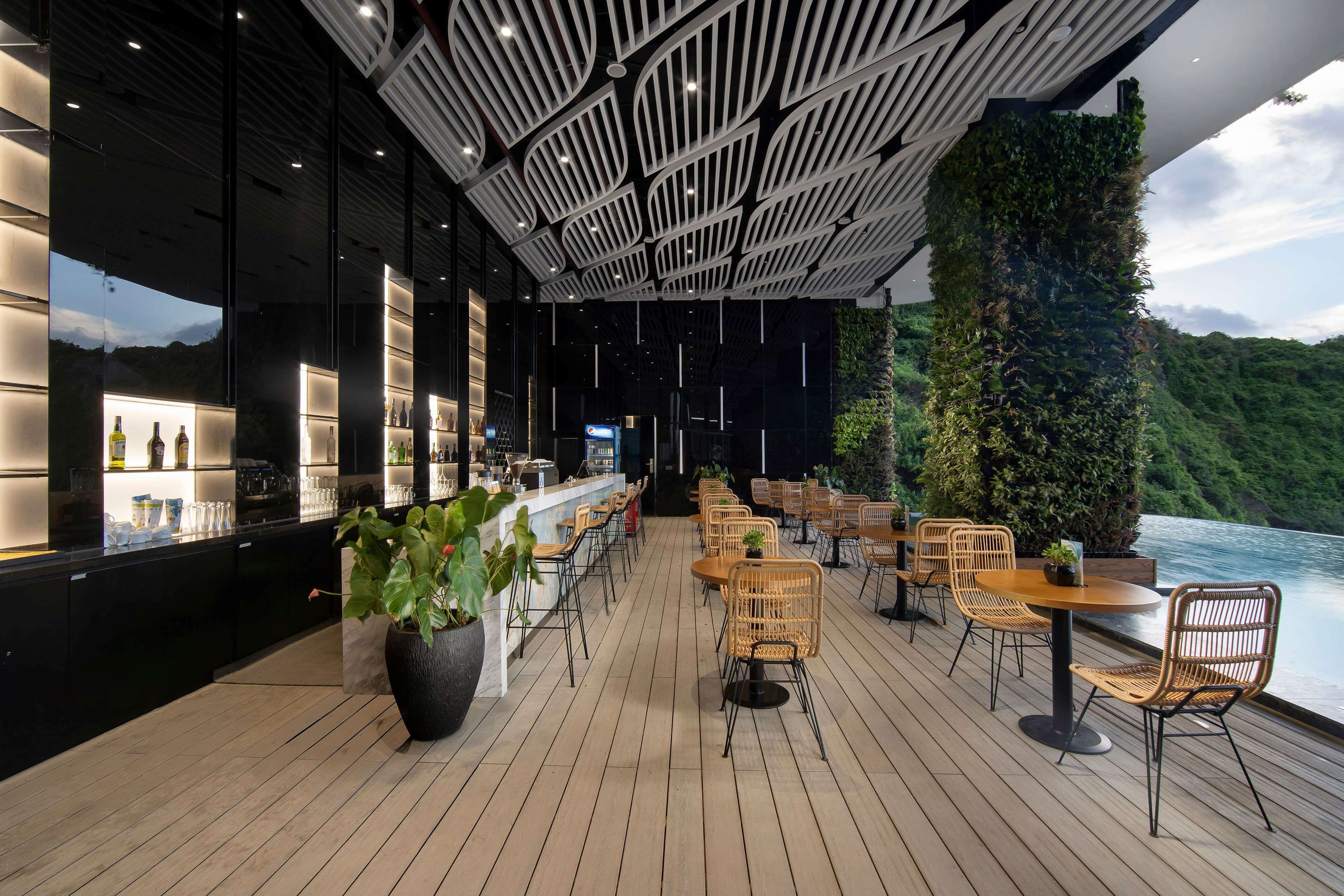 Wyndham Grand Flamingo CatBa Wyndham Grand Flamingo CatBa