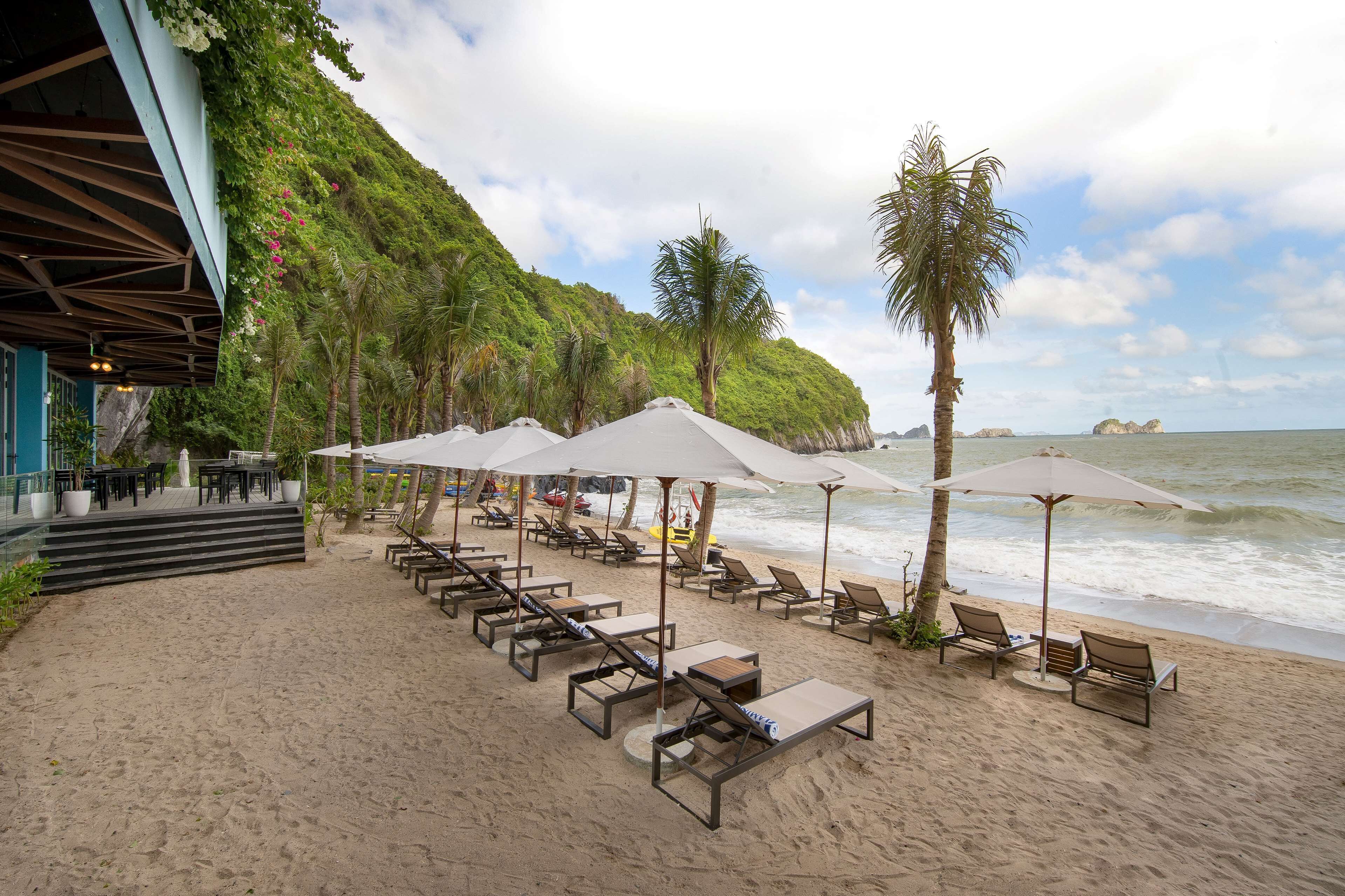 Wyndham Grand Flamingo CatBa Wyndham Grand Flamingo CatBa