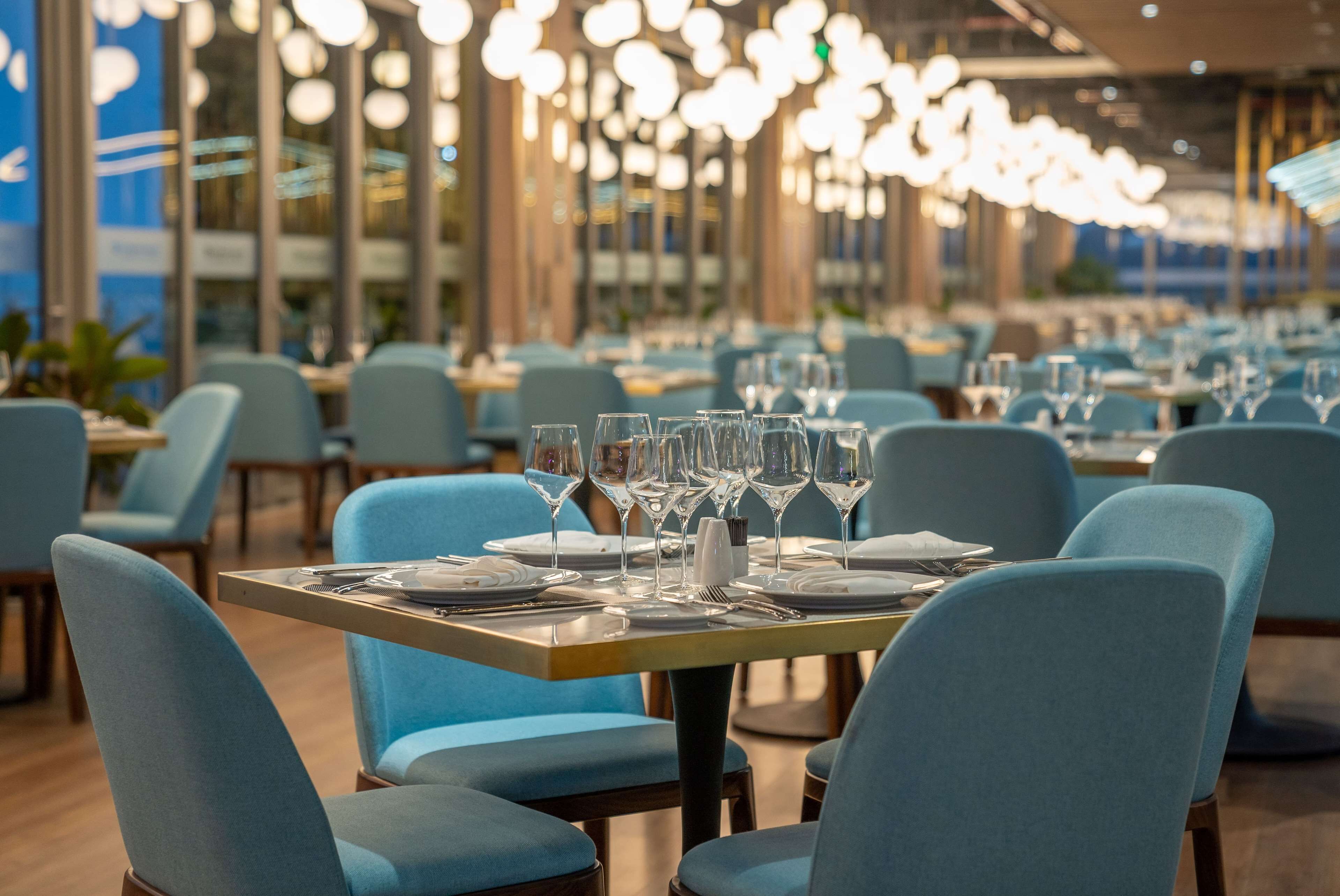 Wyndham Grand Flamingo CatBa Wyndham Grand Flamingo CatBa