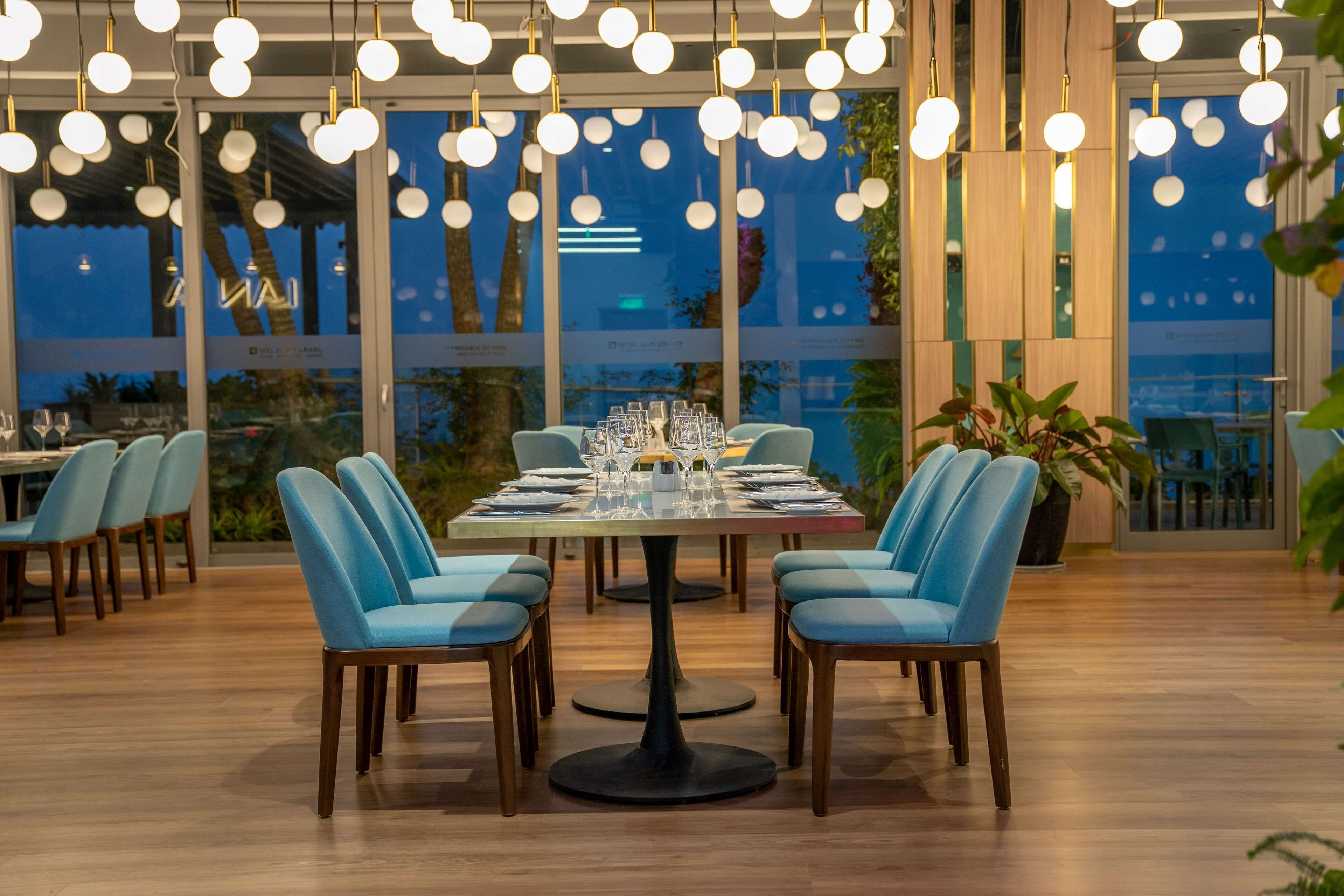 Wyndham Grand Flamingo CatBa Wyndham Grand Flamingo CatBa