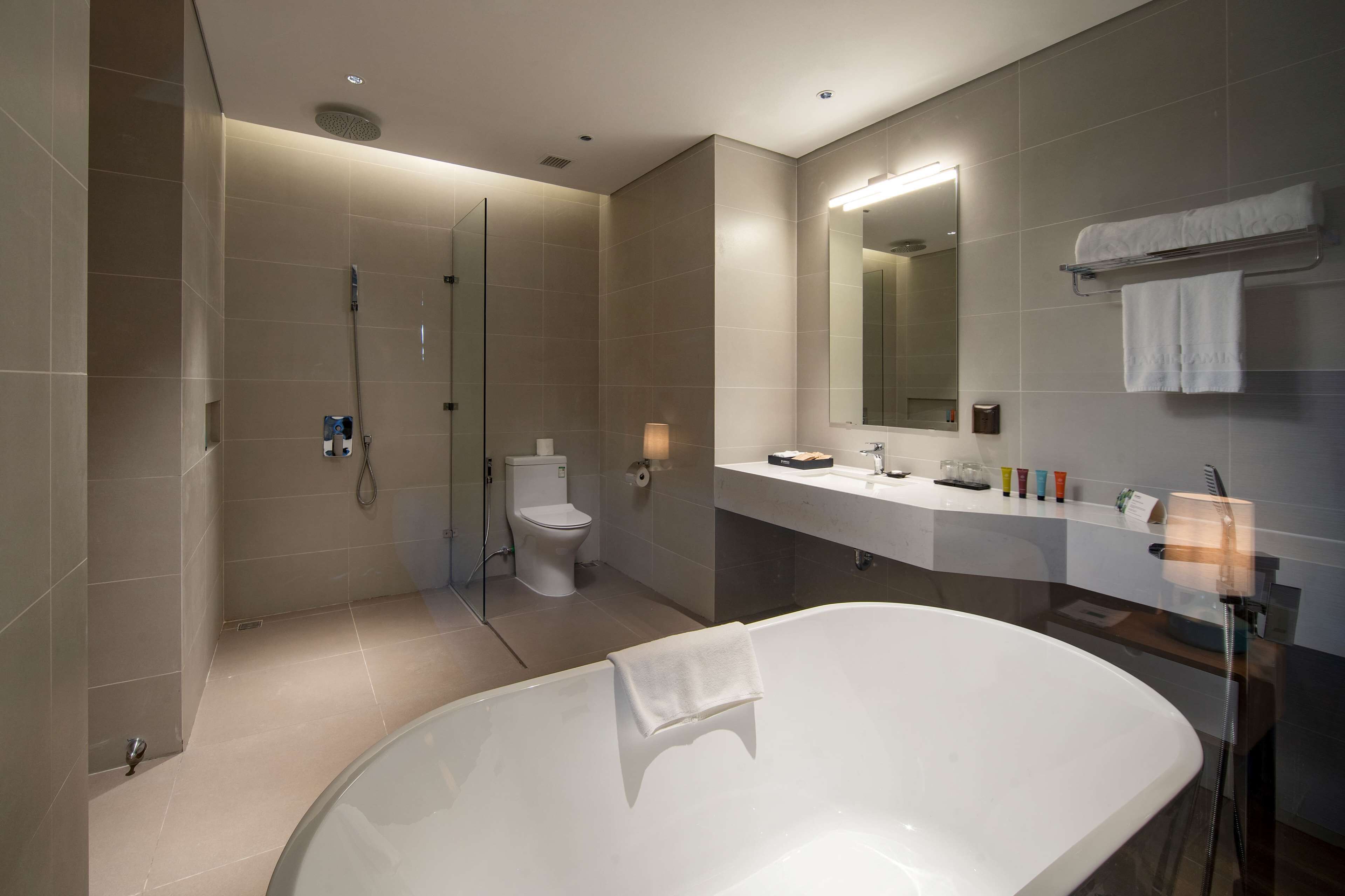 Wyndham Grand Flamingo CatBa Wyndham Grand Flamingo CatBa