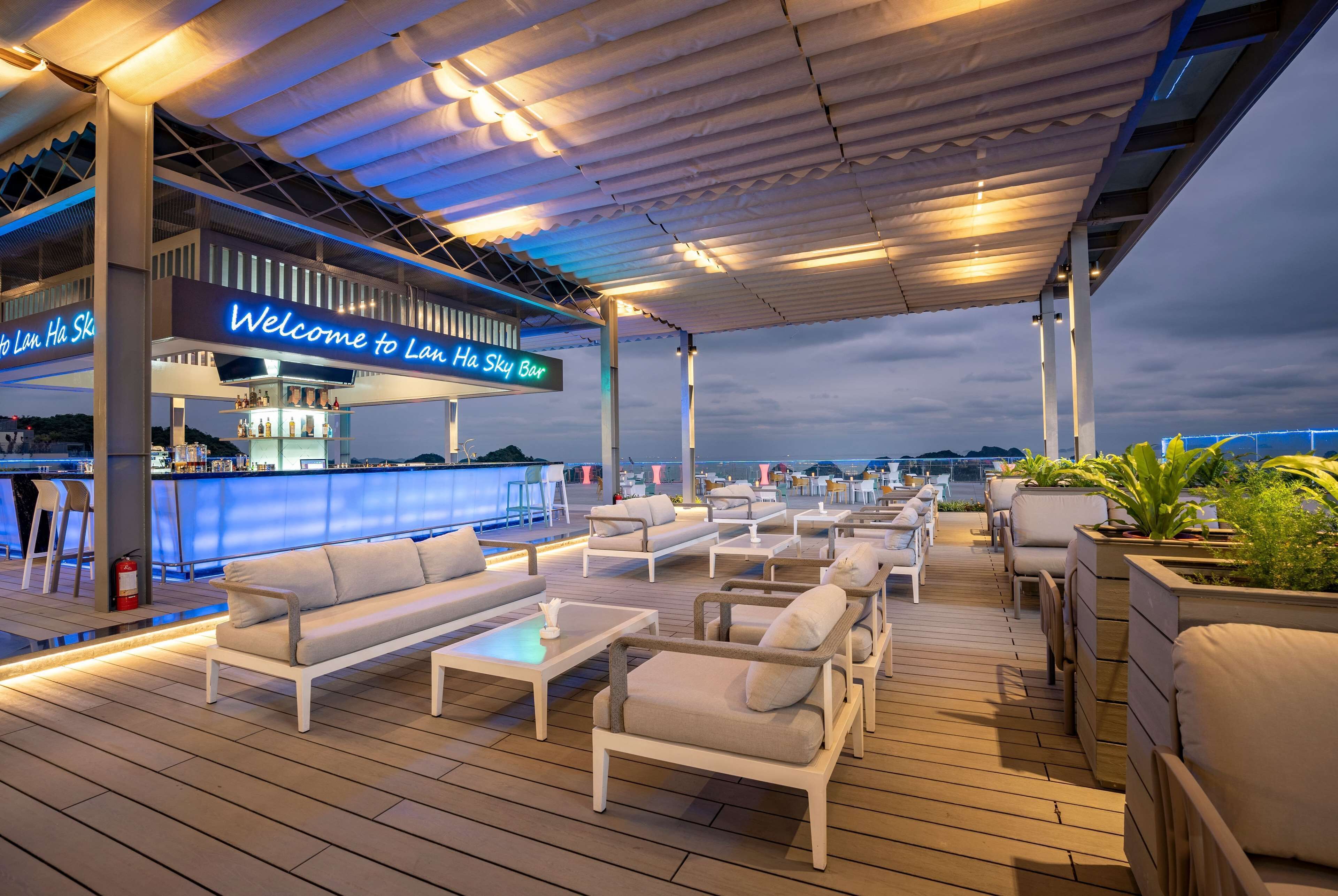 Wyndham Grand Flamingo CatBa Wyndham Grand Flamingo CatBa