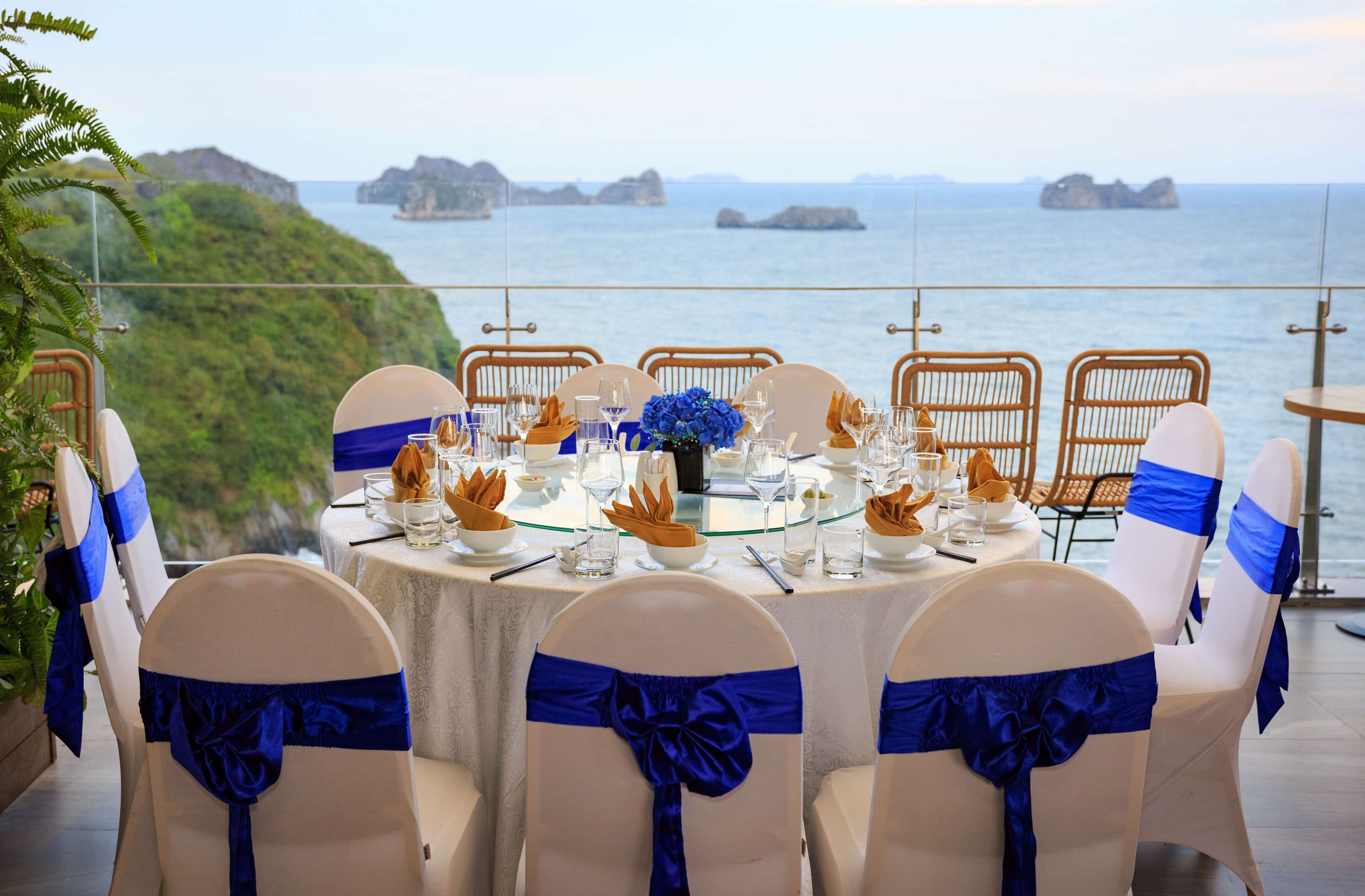 Wyndham Grand Flamingo CatBa Wyndham Grand Flamingo CatBa