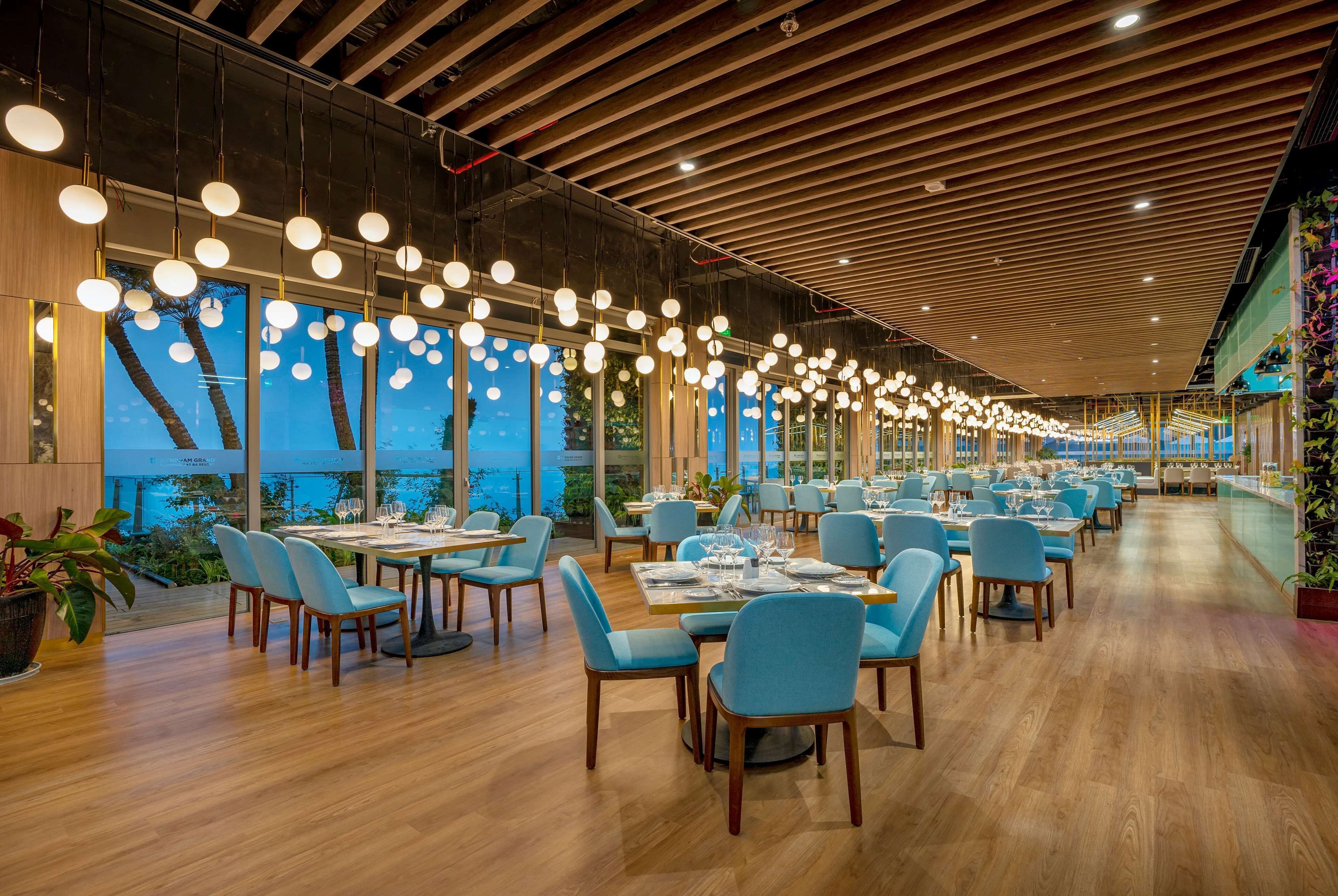 Wyndham Grand Flamingo CatBa Wyndham Grand Flamingo CatBa