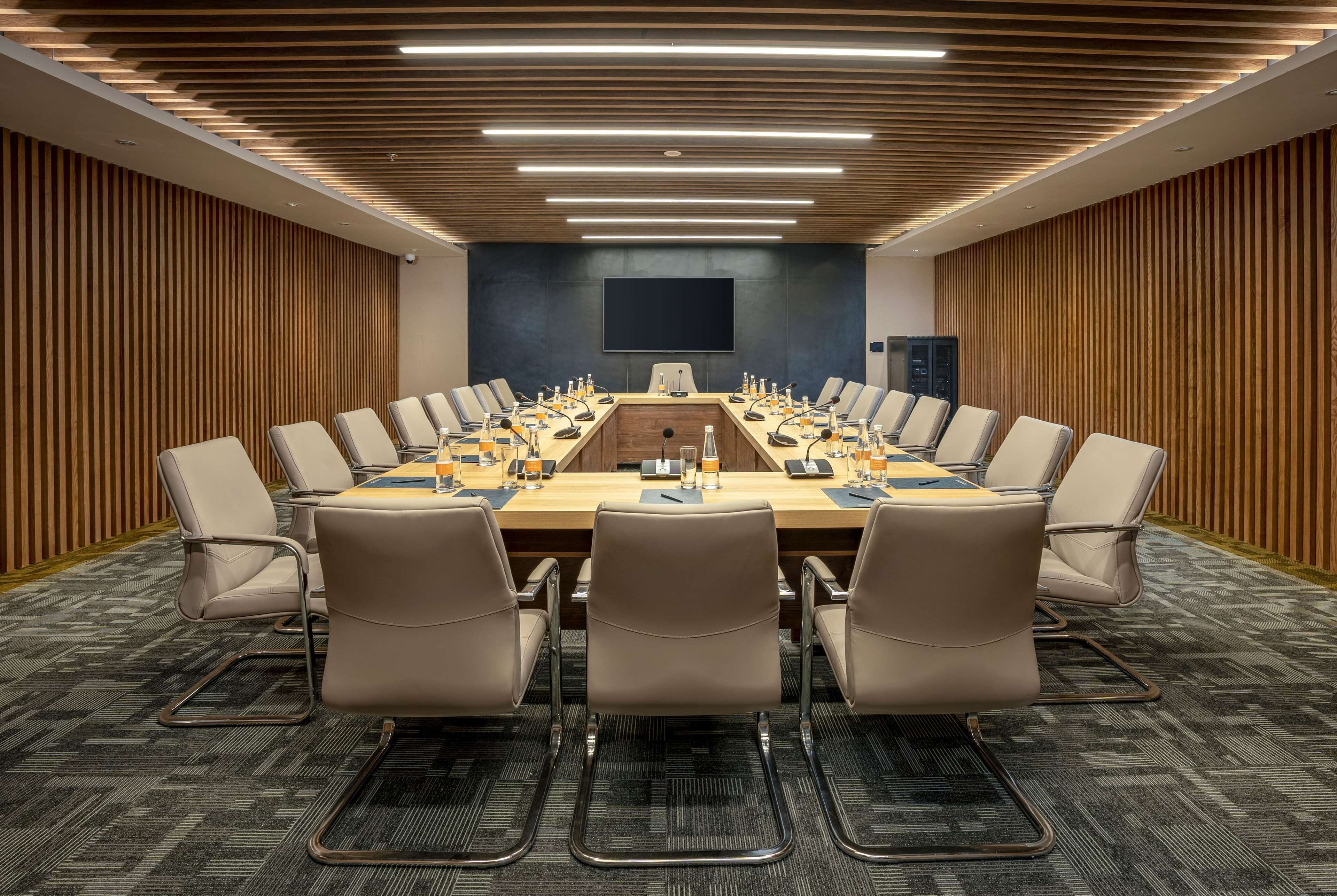 Wyndham Grand Flamingo CatBa Wyndham Grand Flamingo CatBa