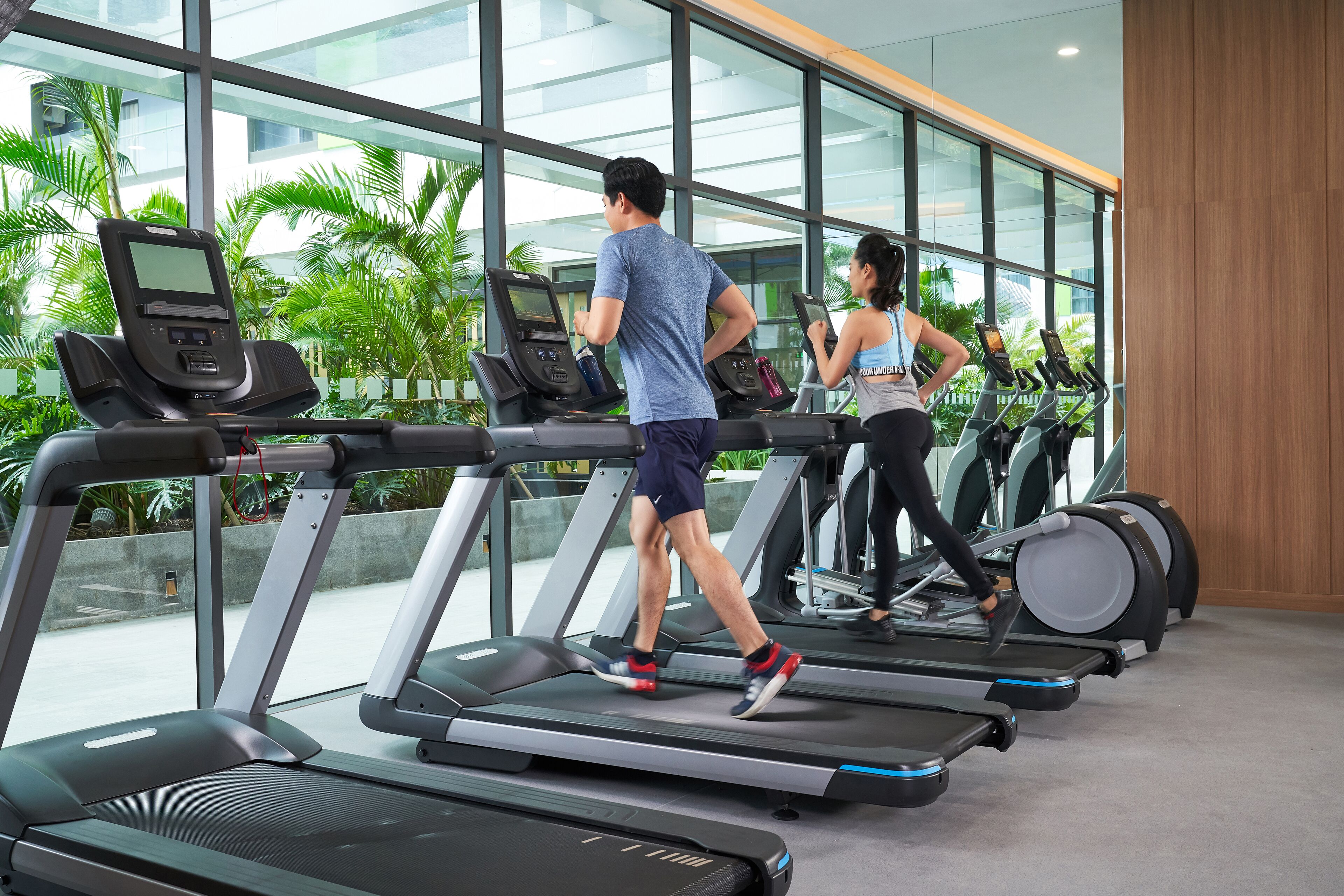 Holiday Inn & Suites Saigon Airport Holiday Inn & Suites Saigon Airport