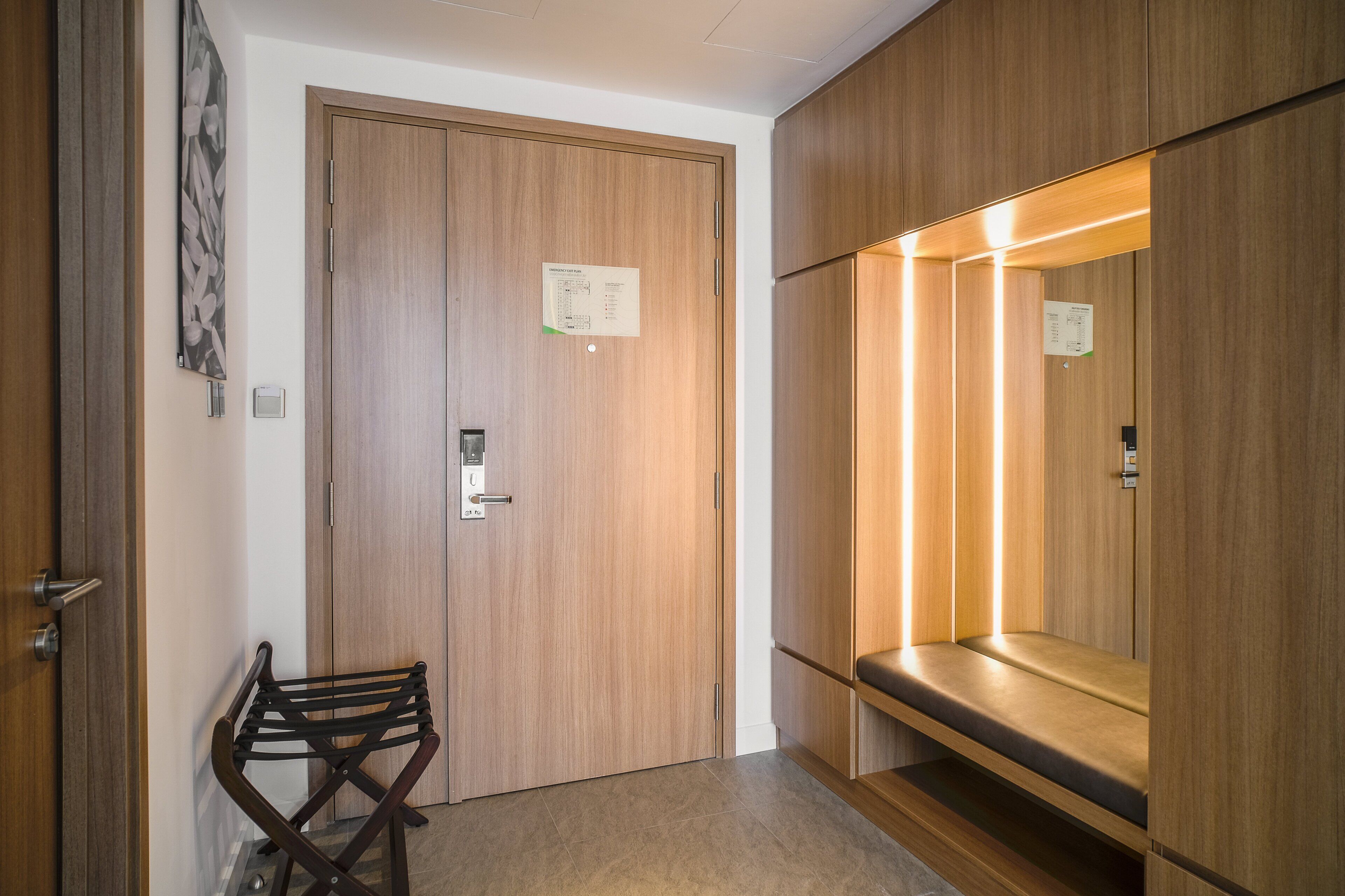 Holiday Inn & Suites Saigon Airport Holiday Inn & Suites Saigon Airport