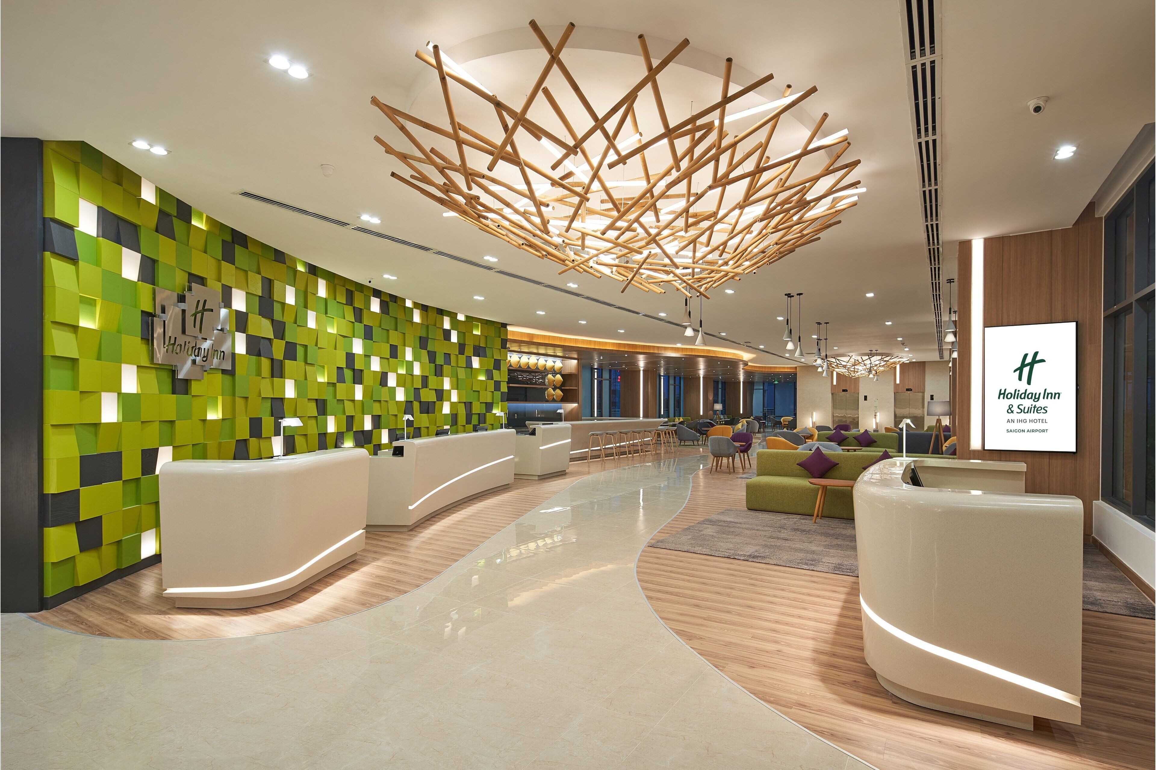 Holiday Inn & Suites Saigon Airport Holiday Inn & Suites Saigon Airport