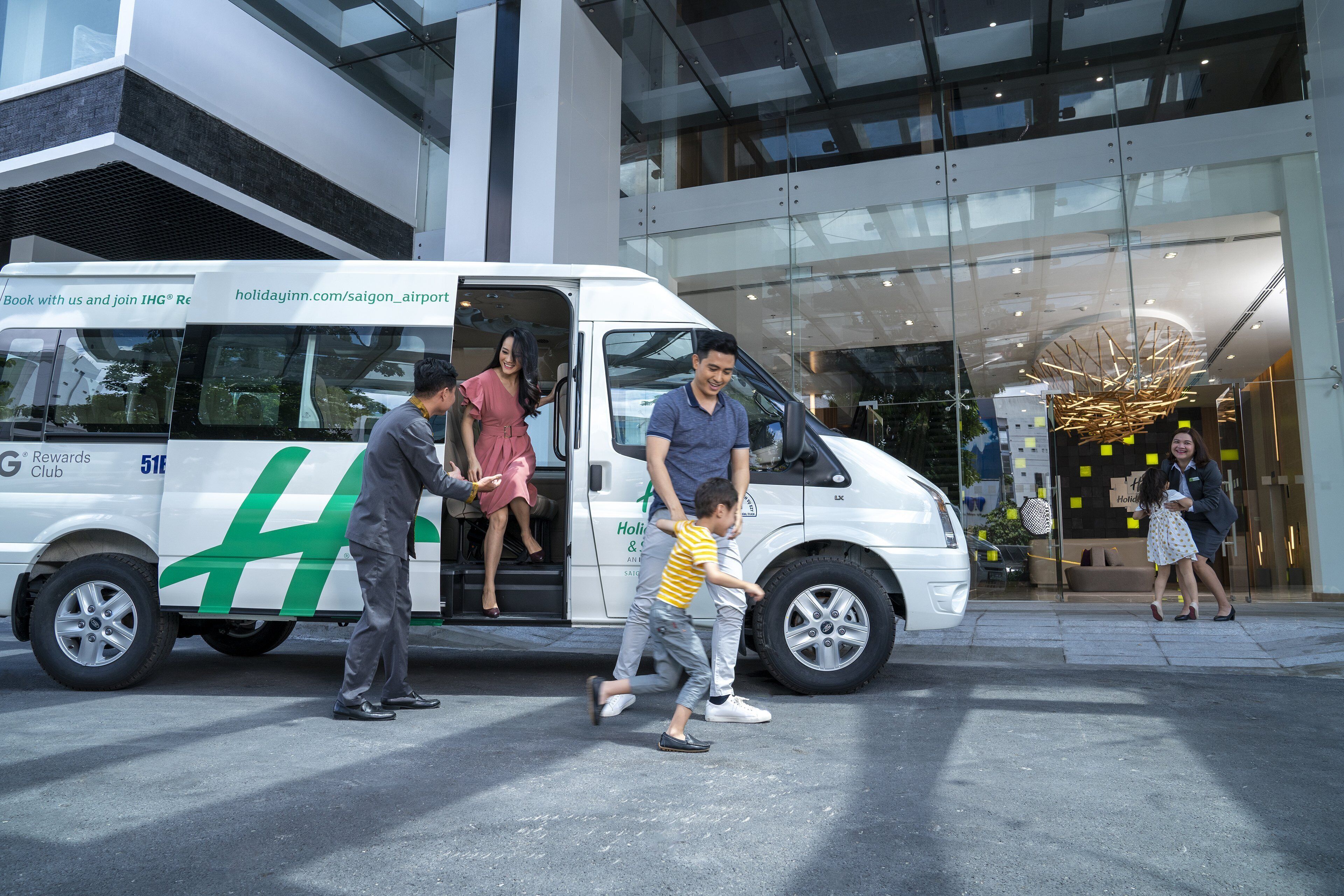 Holiday Inn & Suites Saigon Airport Holiday Inn & Suites Saigon Airport
