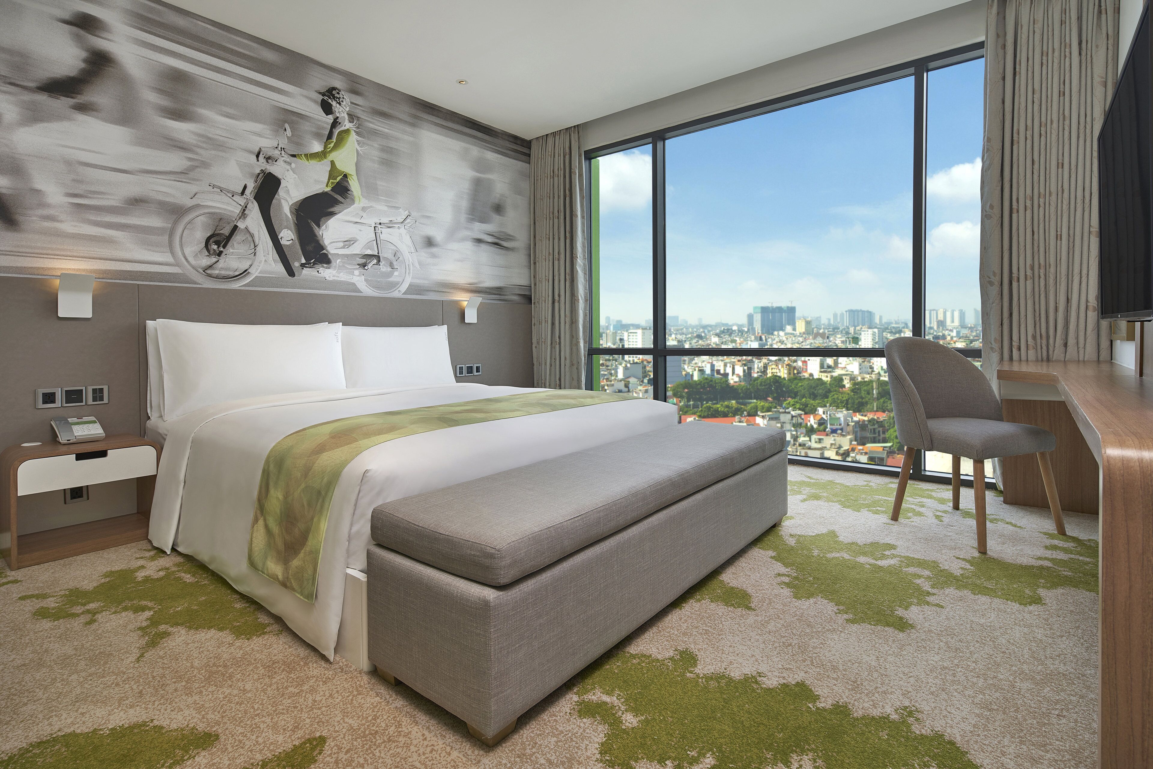 Holiday Inn & Suites Saigon Airport Holiday Inn & Suites Saigon Airport