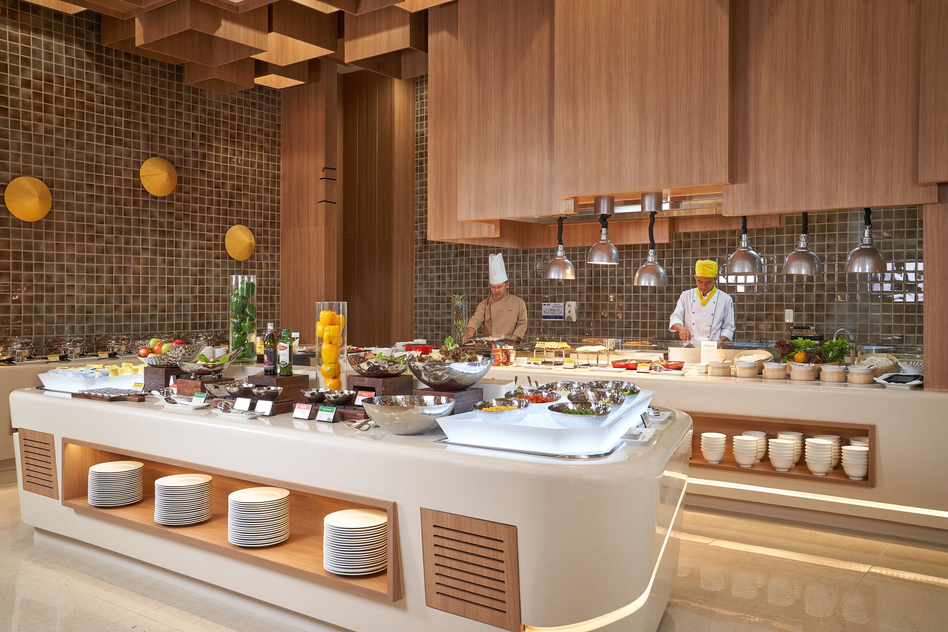 Holiday Inn & Suites Saigon Airport Holiday Inn & Suites Saigon Airport