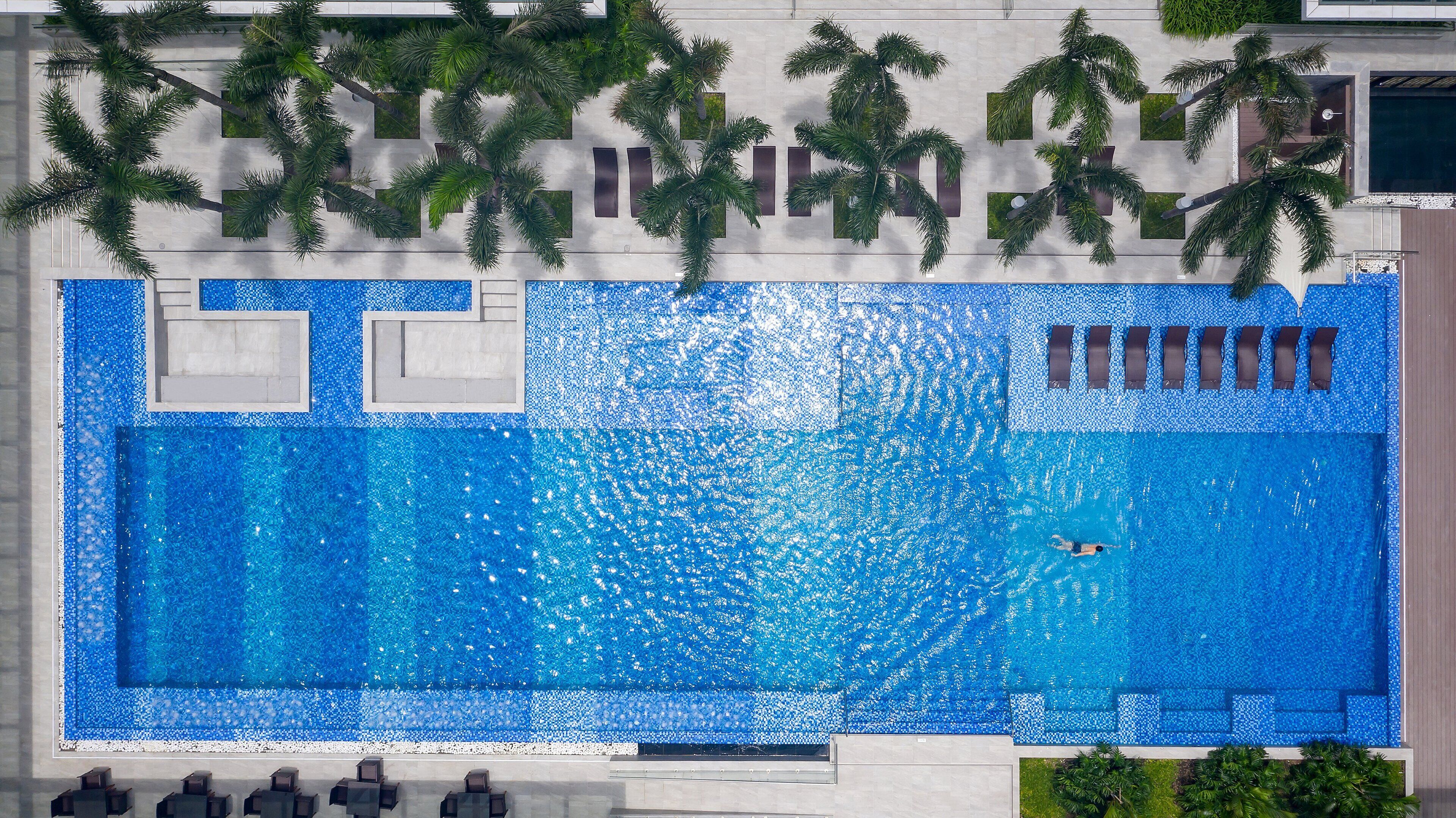 Holiday Inn & Suites Saigon Airport Holiday Inn & Suites Saigon Airport