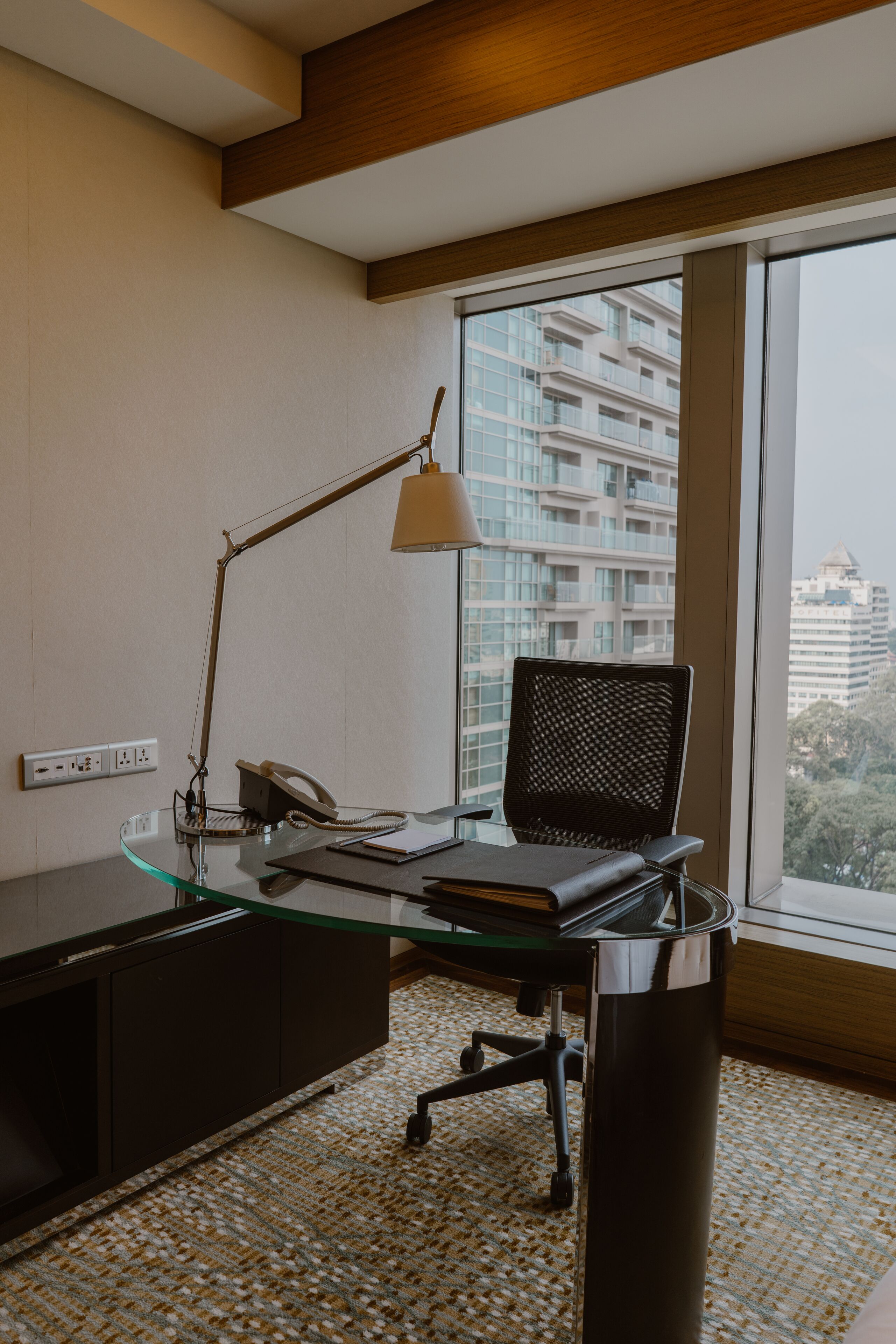 JW Marriott Hotel & Suites Saigon JW Marriott Hotel & Suites Saigon