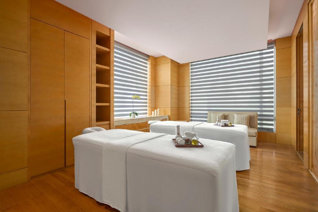 JW Marriott Hotel & Suites Saigon JW Marriott Hotel & Suites Saigon
