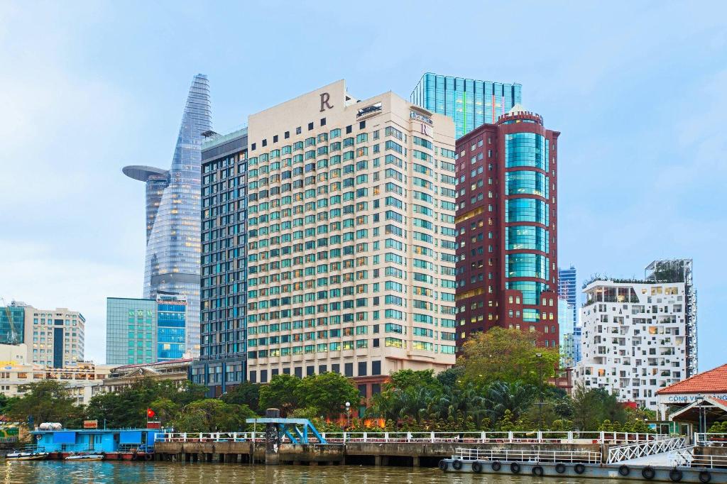 Renaissance Riverside Hotel Saigon Renaissance Riverside Hotel Saigon