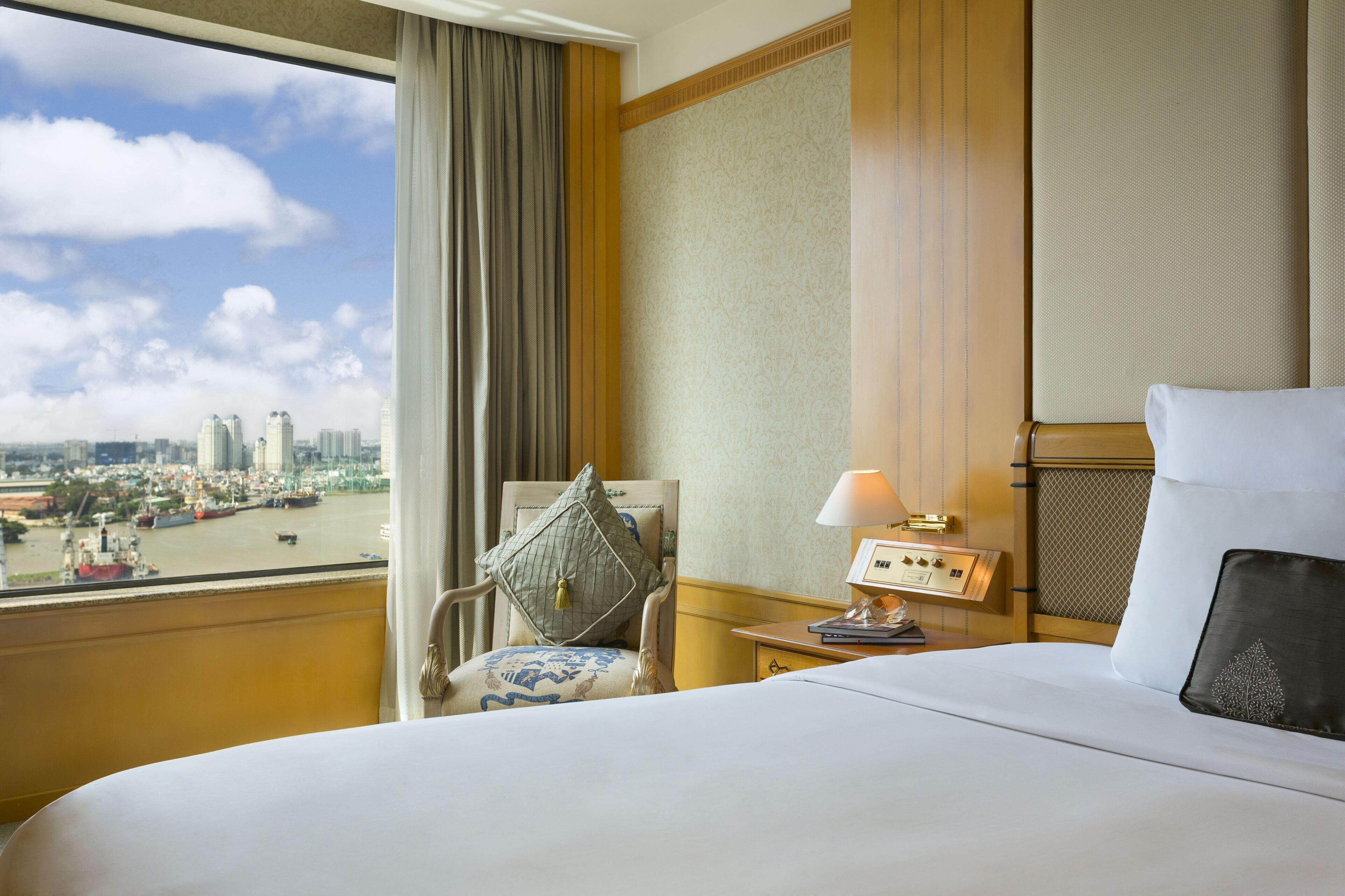 Renaissance Riverside Hotel Saigon Renaissance Riverside Hotel Saigon