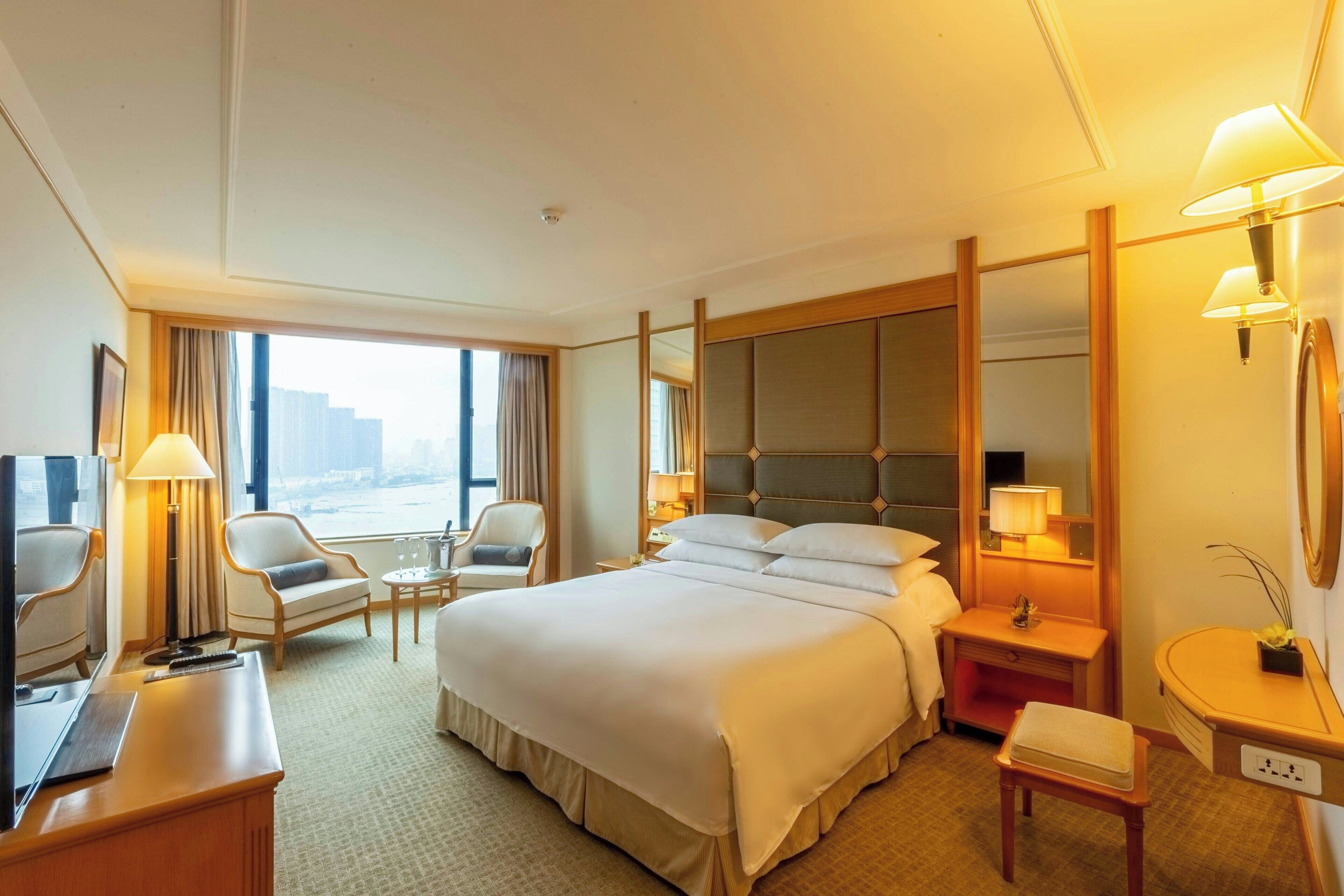 Renaissance Riverside Hotel Saigon Renaissance Riverside Hotel Saigon
