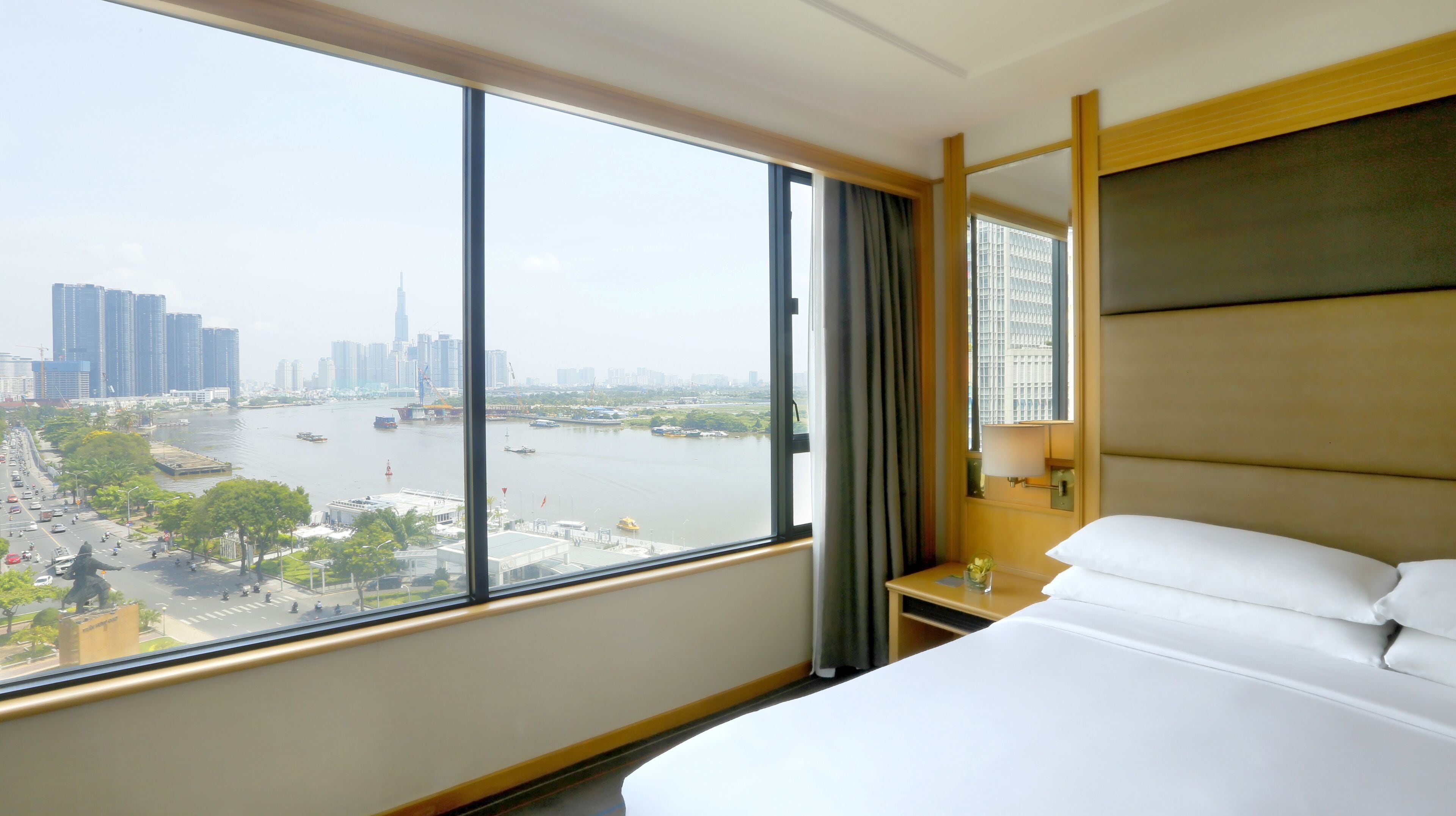 Renaissance Riverside Hotel Saigon Renaissance Riverside Hotel Saigon