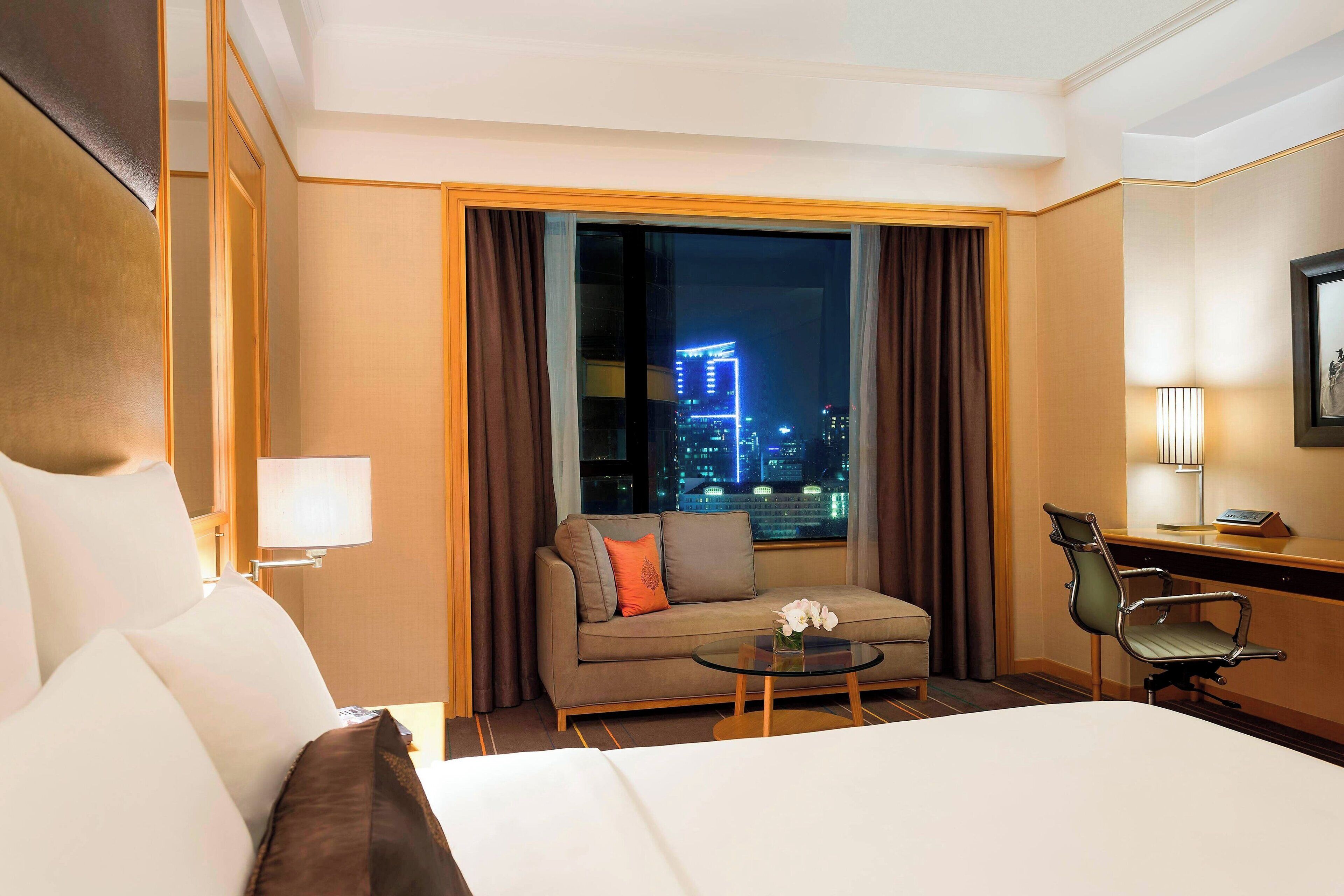 Renaissance Riverside Hotel Saigon Renaissance Riverside Hotel Saigon