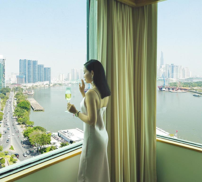 Renaissance Riverside Hotel Saigon Renaissance Riverside Hotel Saigon