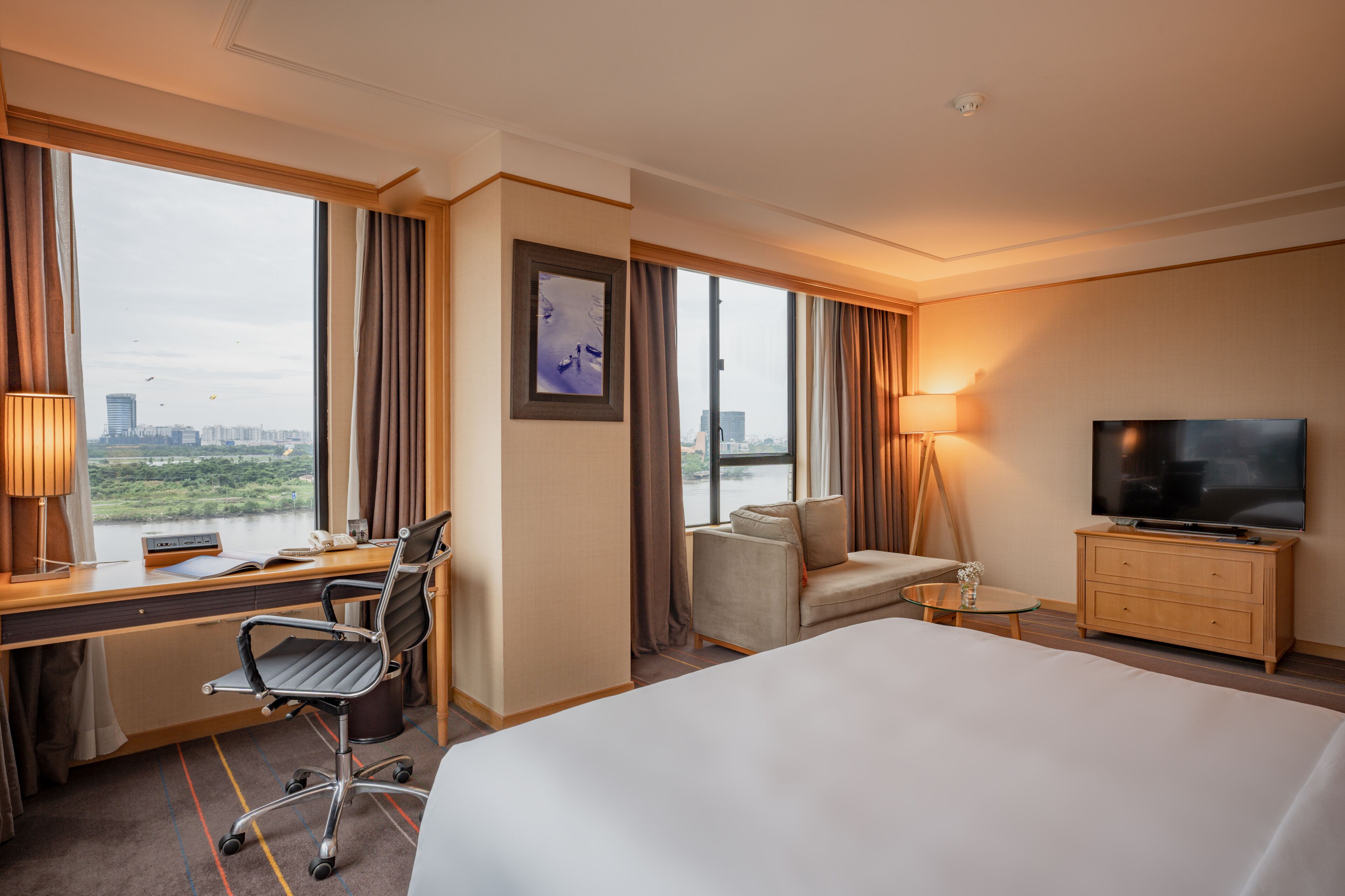 Renaissance Riverside Hotel Saigon Renaissance Riverside Hotel Saigon