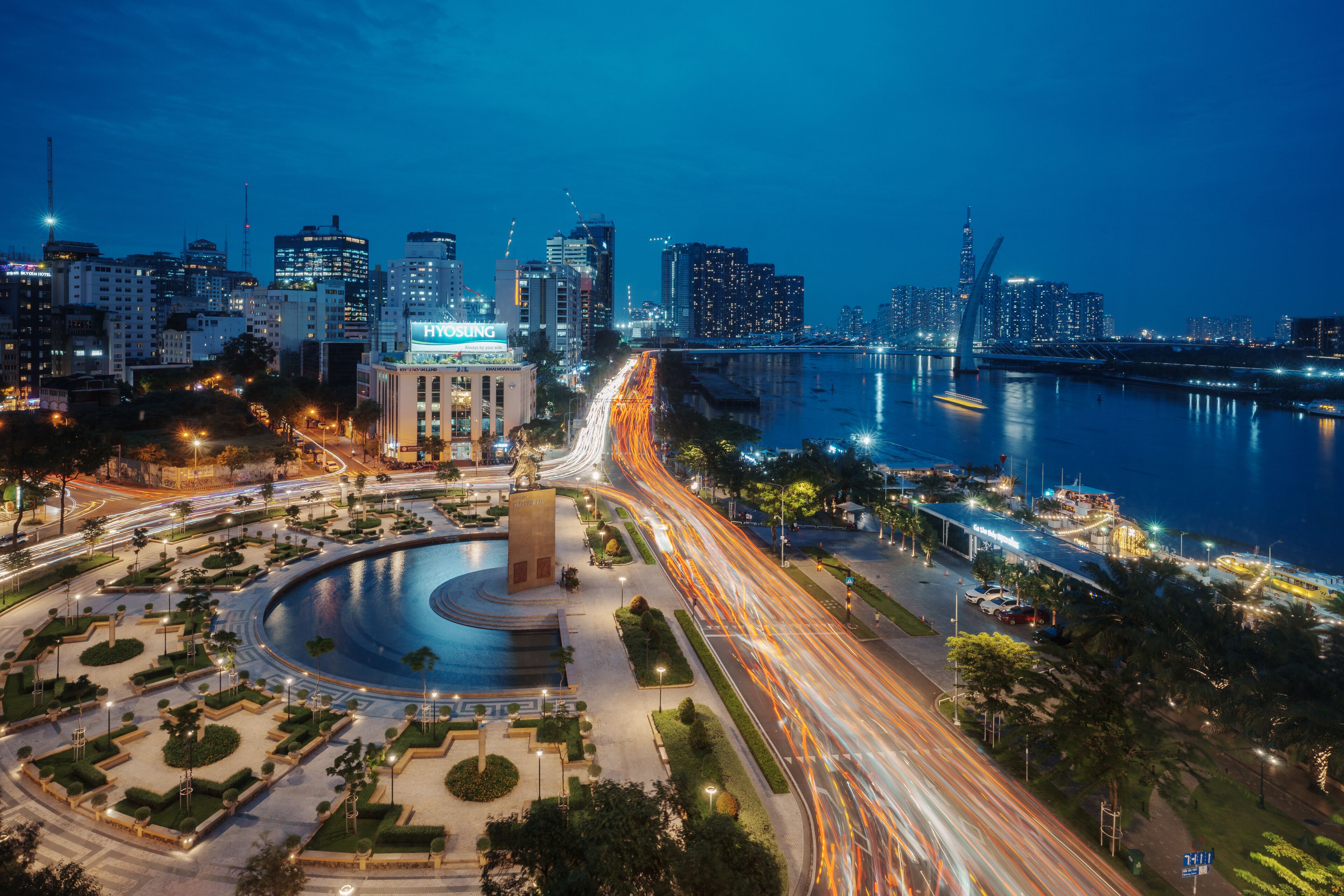 Renaissance Riverside Hotel Saigon Renaissance Riverside Hotel Saigon