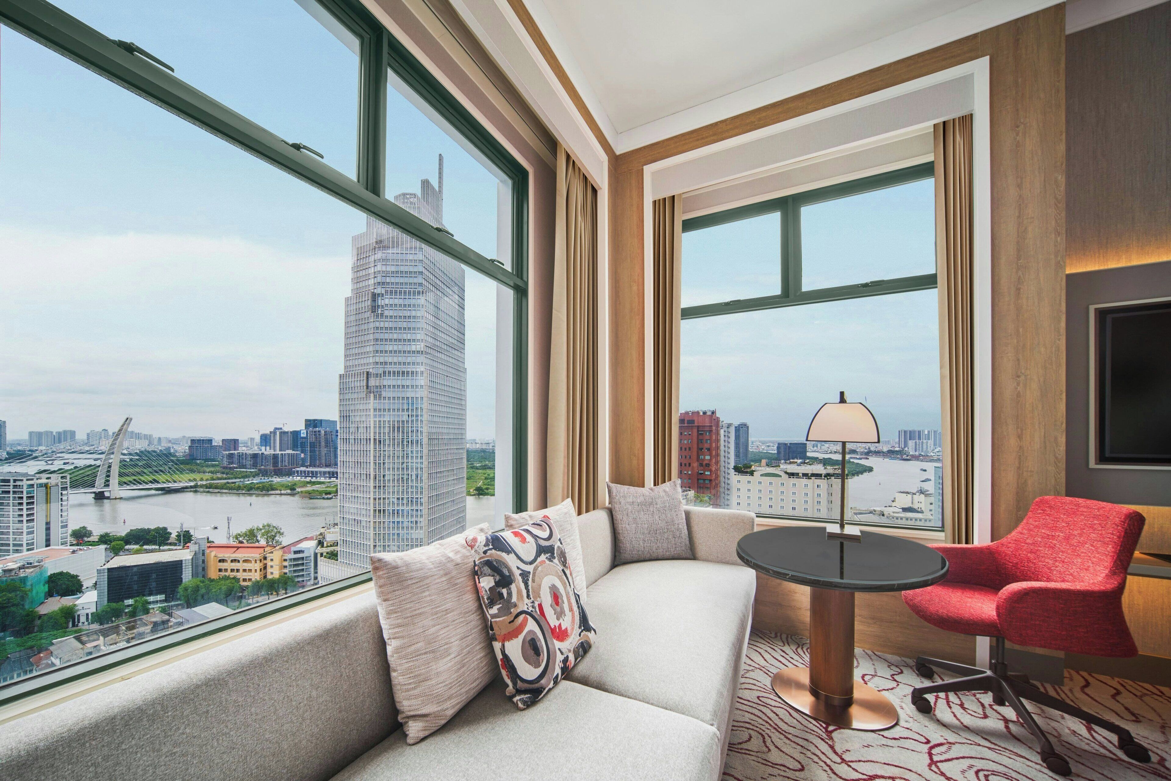Sheraton Saigon Grand Opera Hotel Sheraton Saigon Grand Opera Hotel