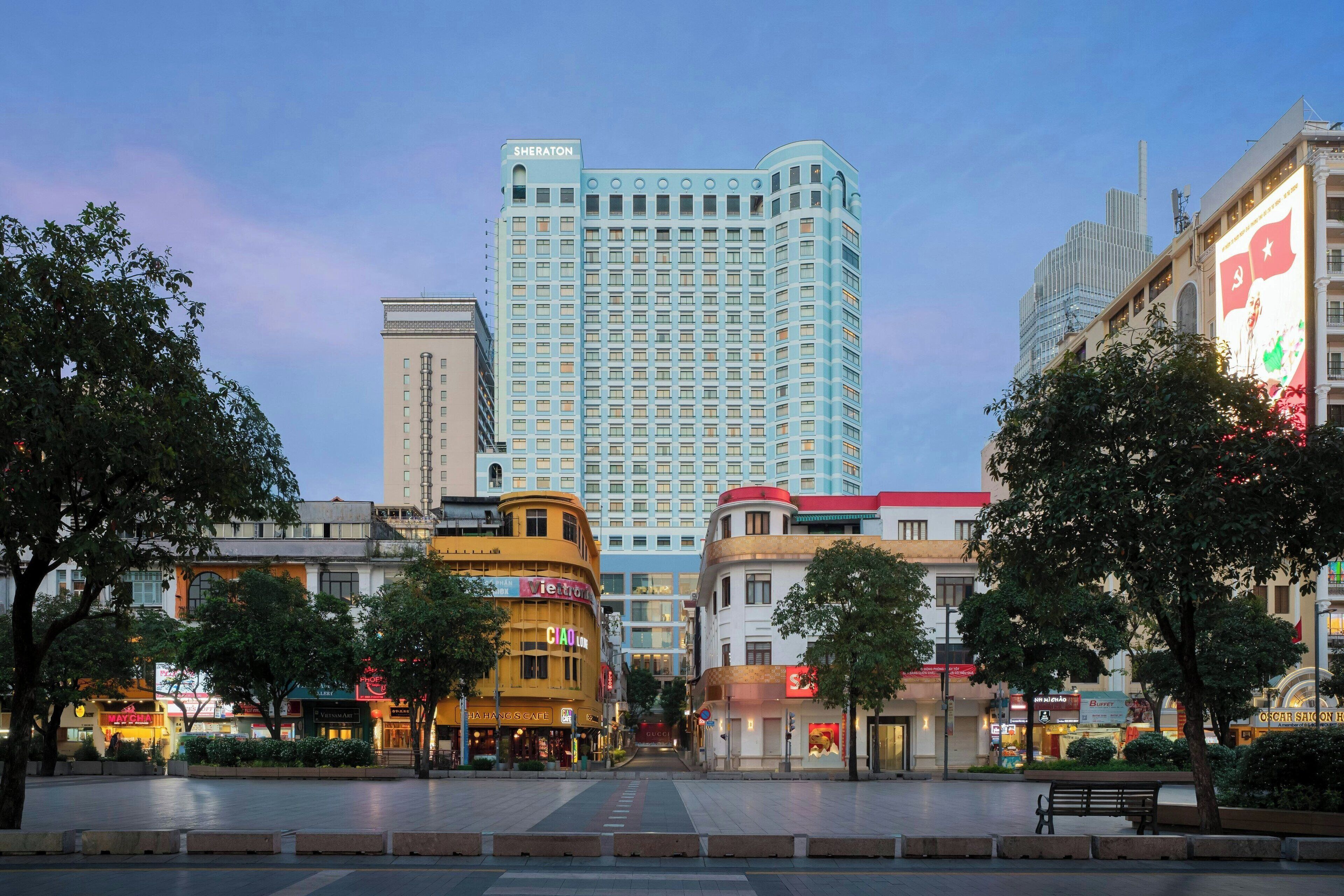 Sheraton Saigon Grand Opera Hotel Sheraton Saigon Grand Opera Hotel
