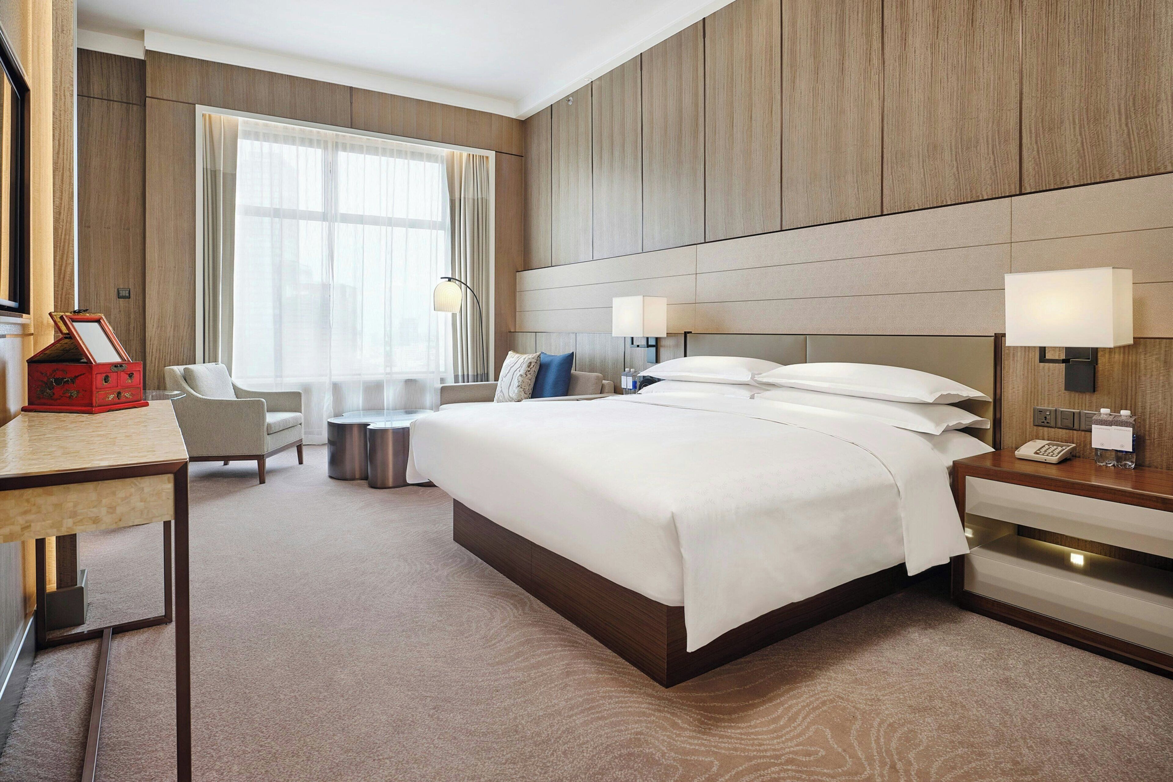 Sheraton Saigon Grand Opera Hotel Sheraton Saigon Grand Opera Hotel