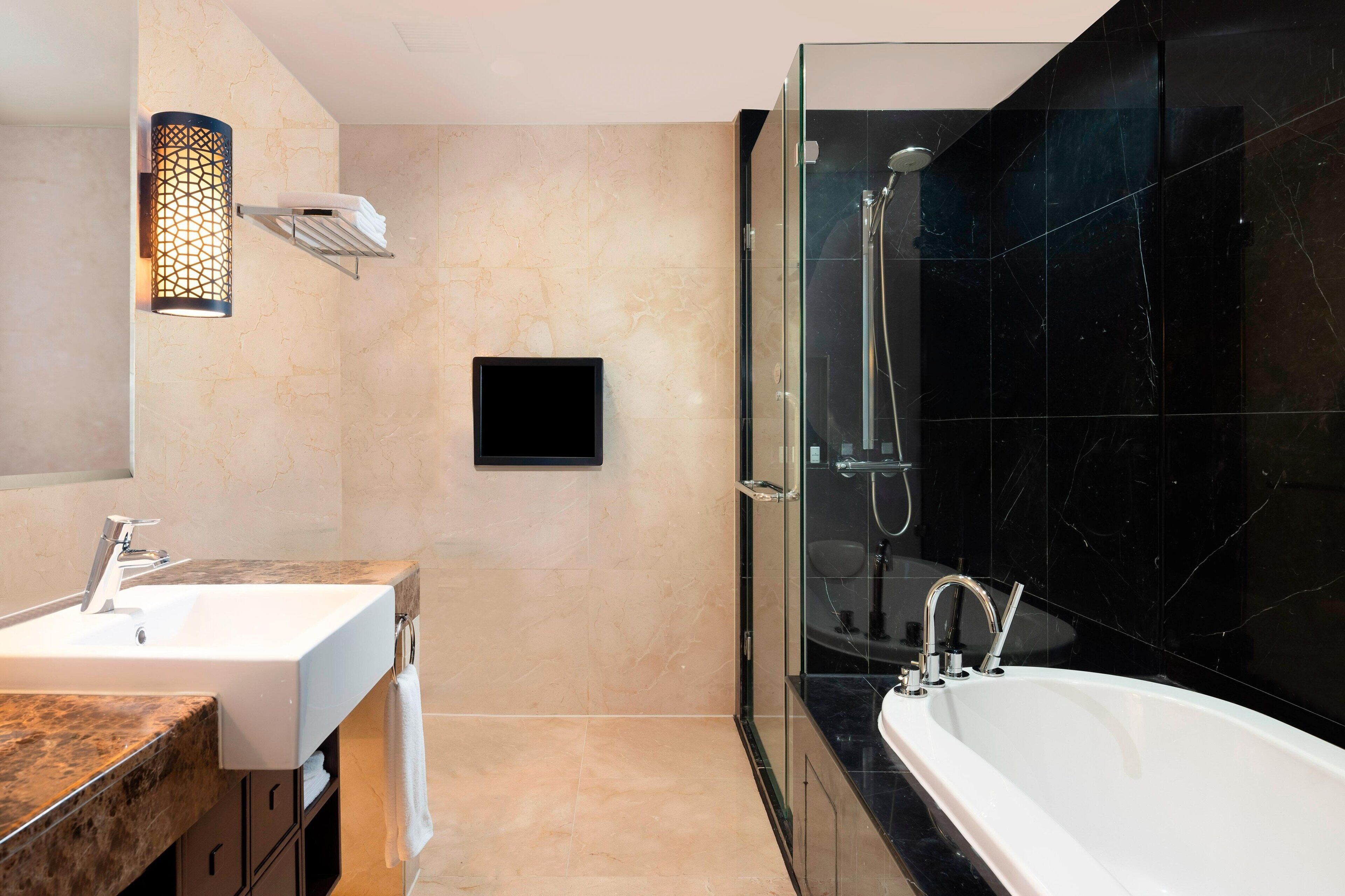Sheraton Saigon Grand Opera Hotel Sheraton Saigon Grand Opera Hotel