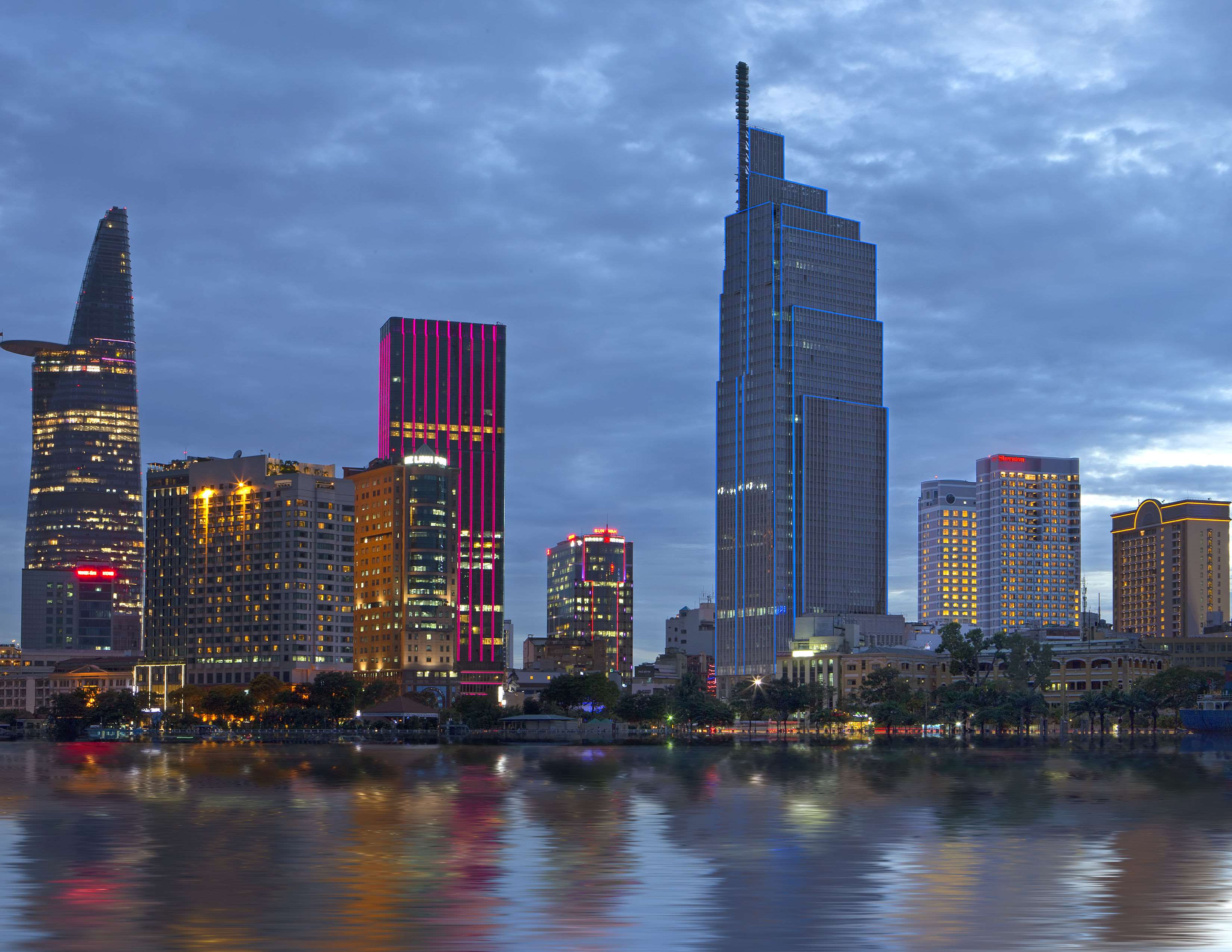 Sheraton Saigon Grand Opera Hotel Sheraton Saigon Grand Opera Hotel