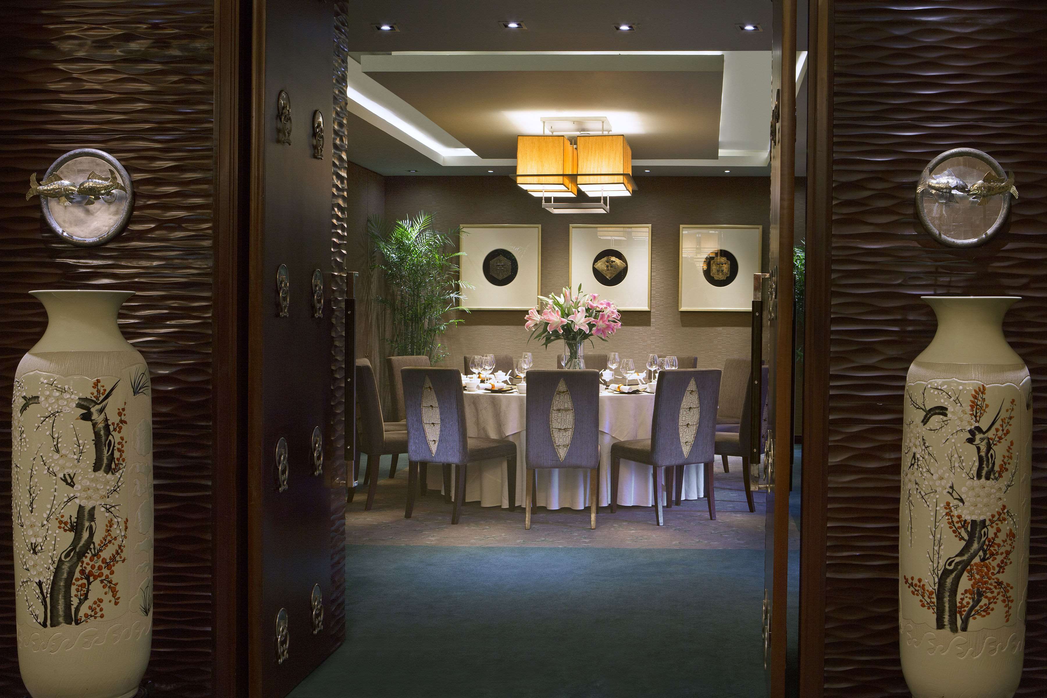 Sheraton Saigon Grand Opera Hotel Sheraton Saigon Grand Opera Hotel