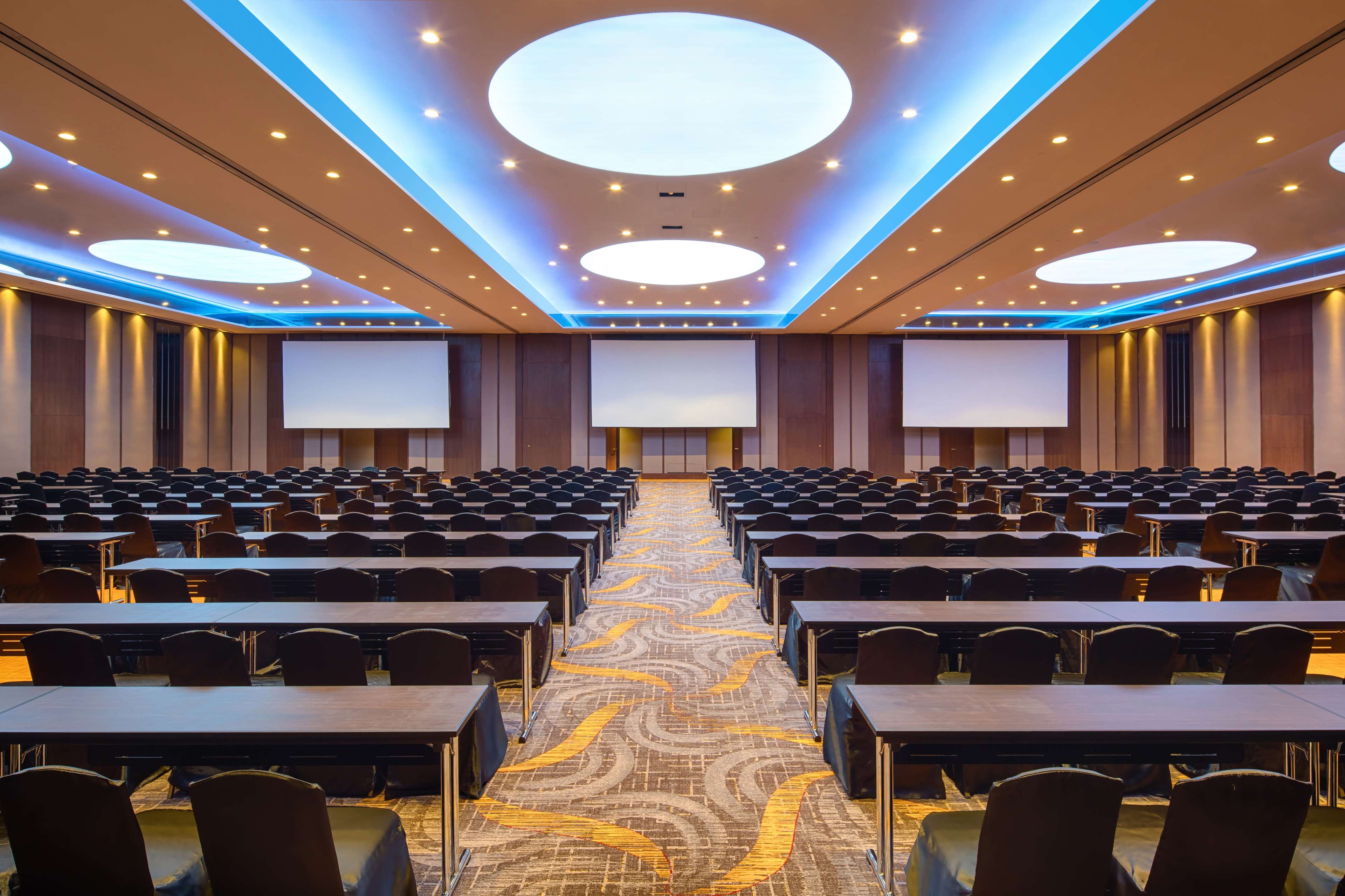 Sheraton Saigon Grand Opera Hotel Sheraton Saigon Grand Opera Hotel