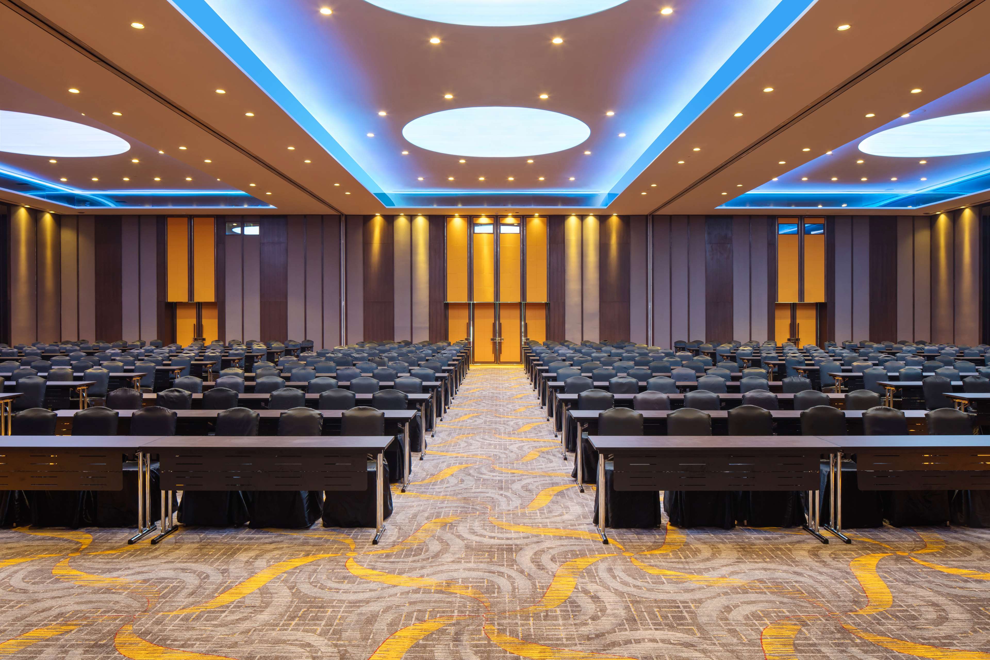 Sheraton Saigon Grand Opera Hotel Sheraton Saigon Grand Opera Hotel