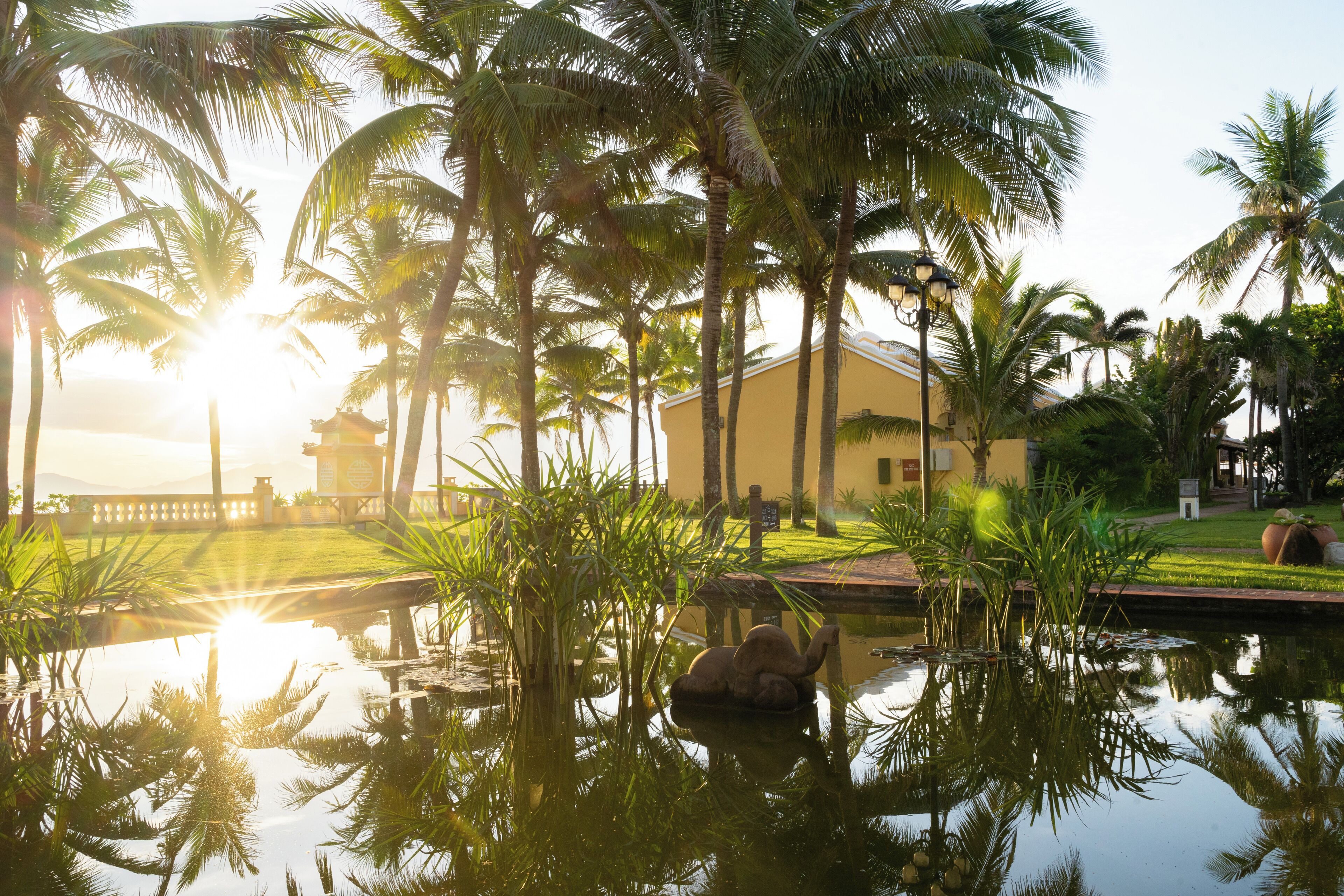 Victoria Hoi An Beach Resort & Spa Victoria Hoi An Beach Resort & Spa