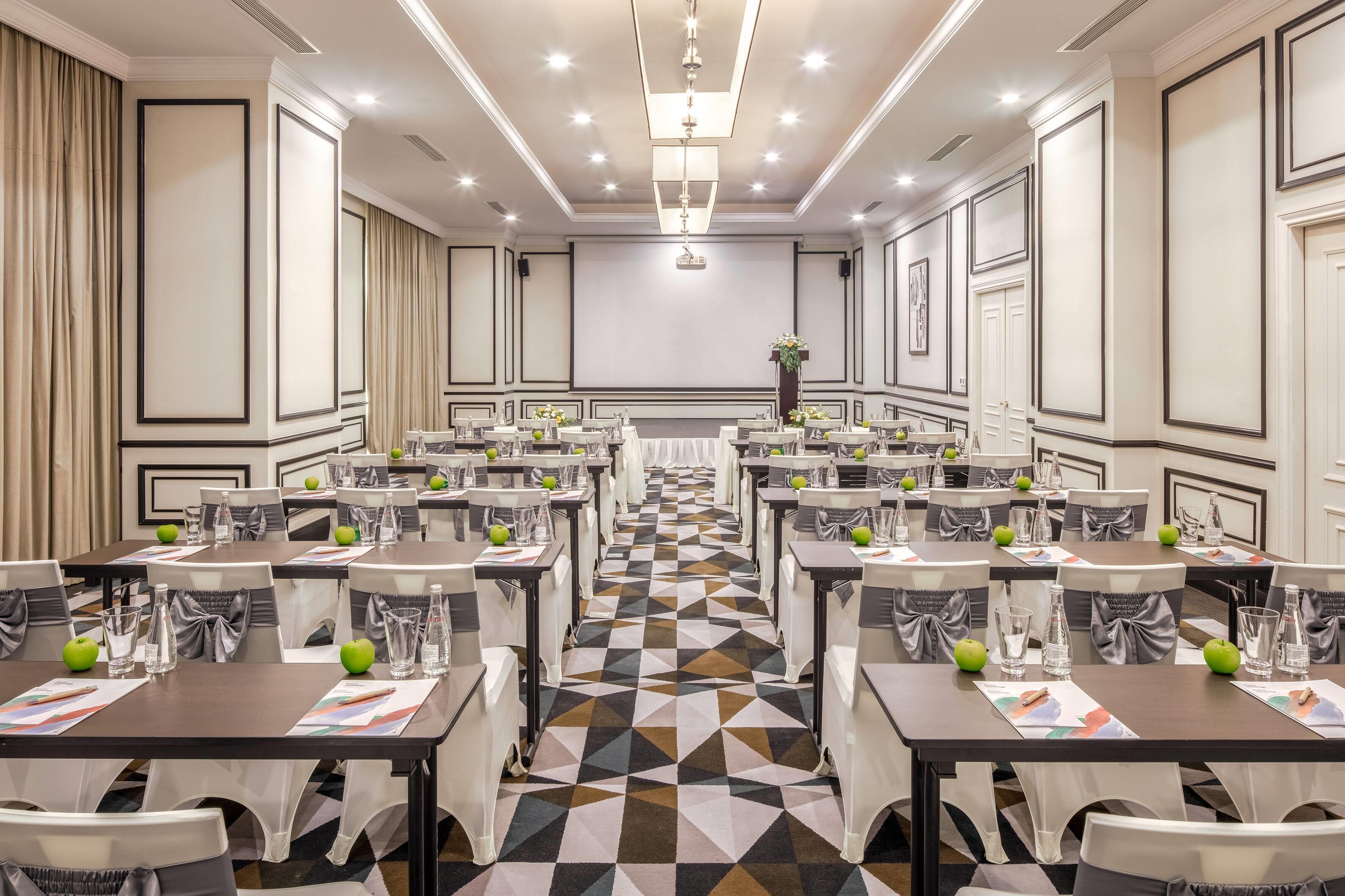 Vinpearl Empire Nha Trang Affiliated by Meliá Vinpearl Empire Nha Trang Affiliated by Meliá