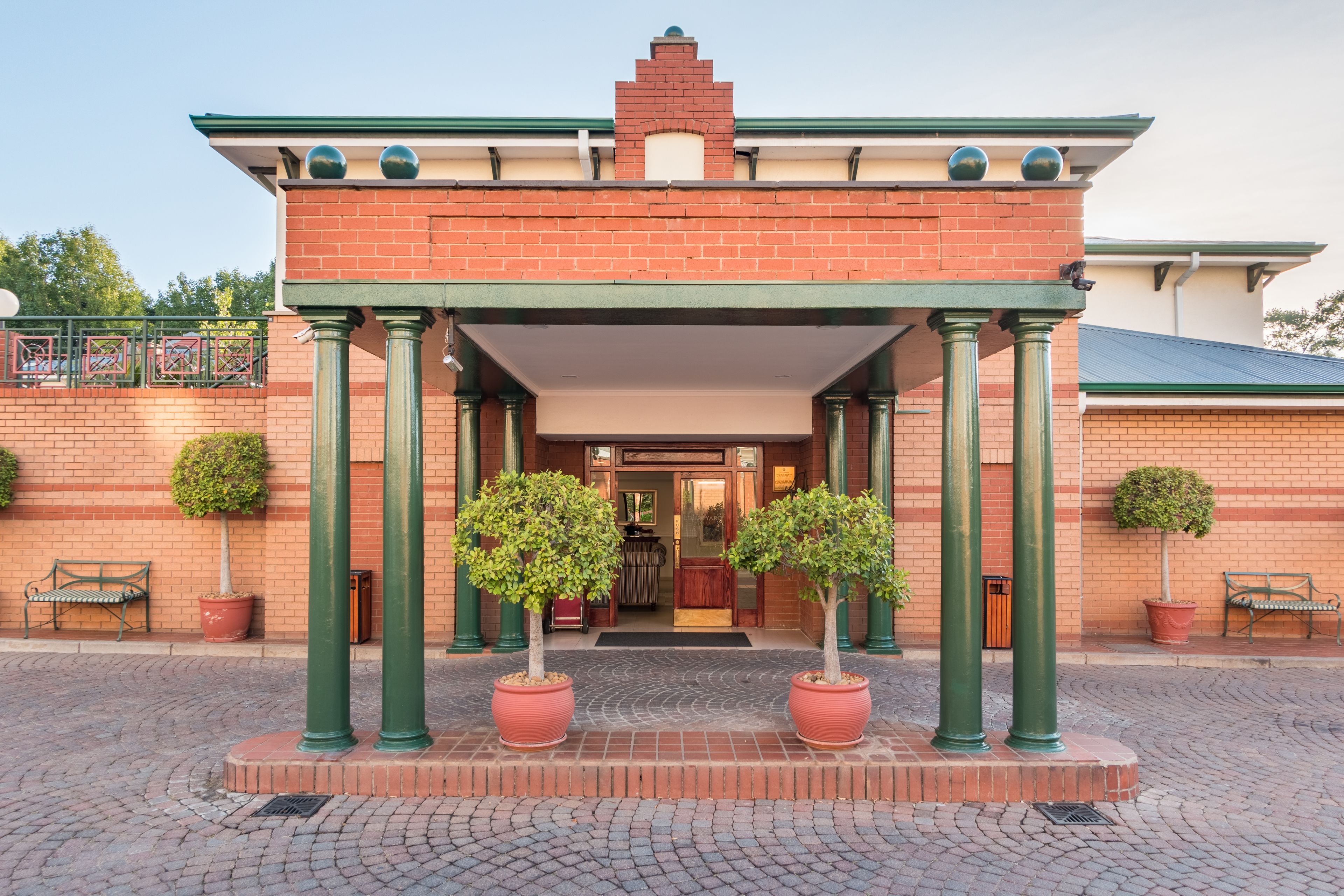Courtyard Hotel Rosebank Courtyard Hotel Rosebank