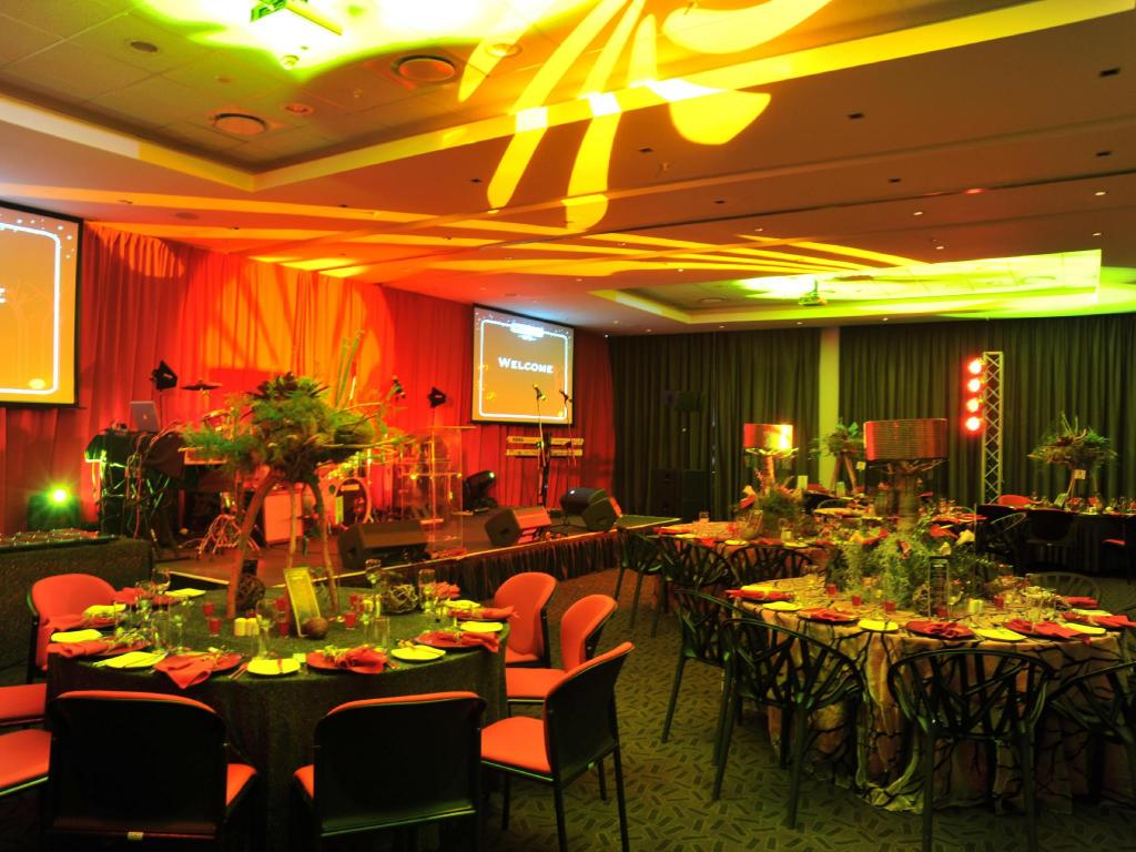 Park Inn by Radisson Sandton Park Inn by Radisson Sandton