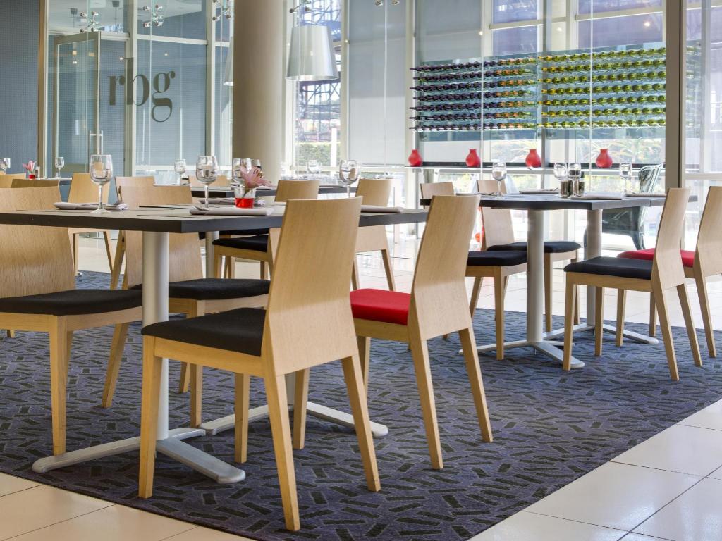 Park Inn by Radisson Sandton Park Inn by Radisson Sandton