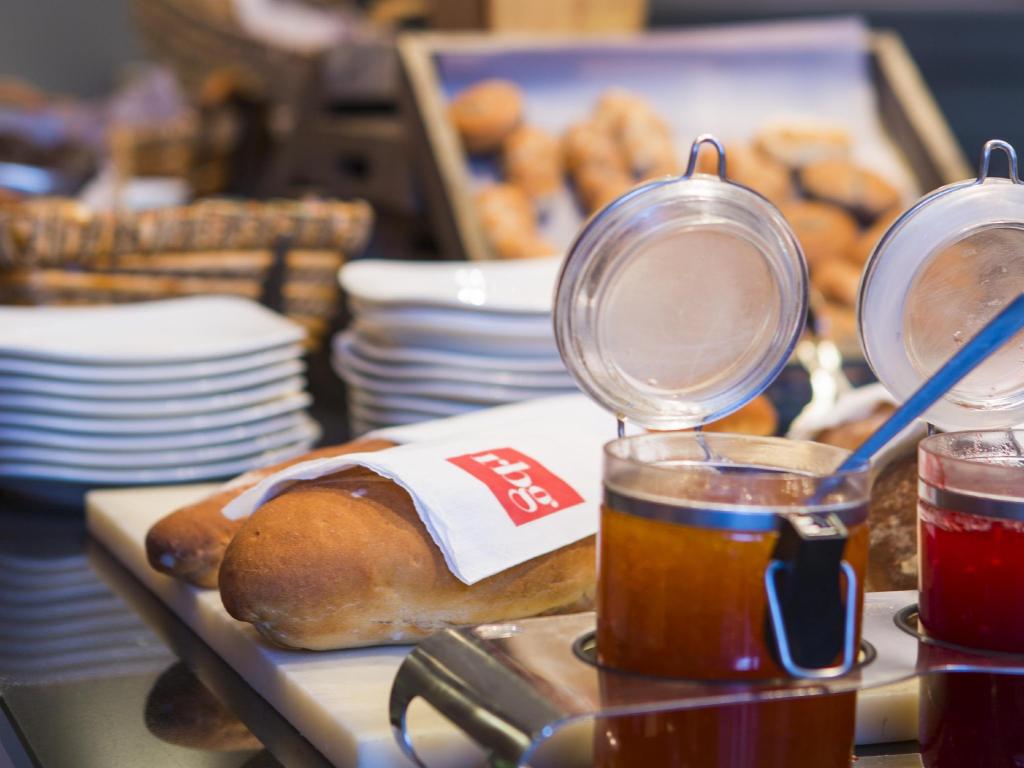 Park Inn by Radisson Sandton Park Inn by Radisson Sandton