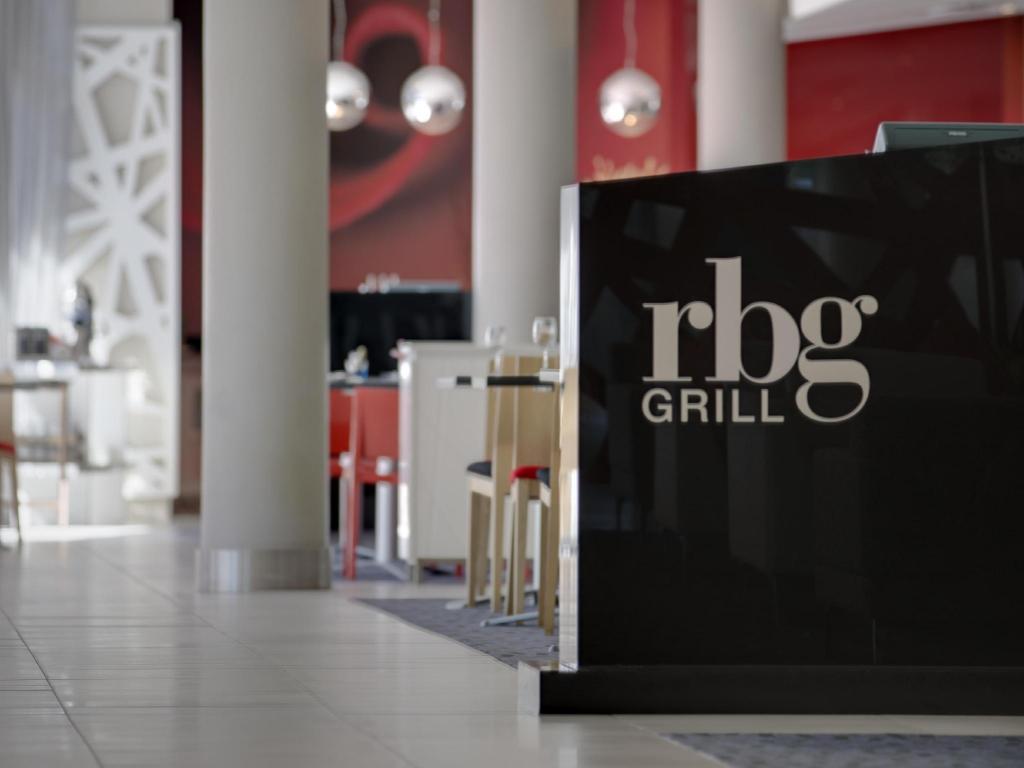 Park Inn by Radisson Sandton Park Inn by Radisson Sandton