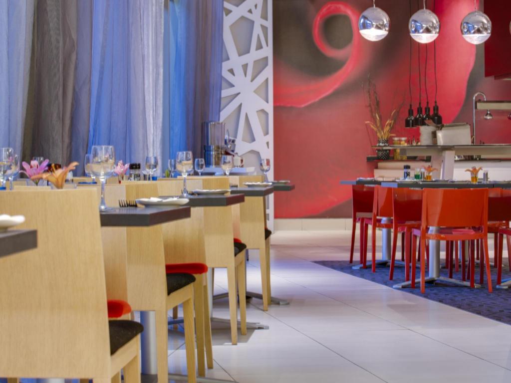 Park Inn by Radisson Sandton Park Inn by Radisson Sandton