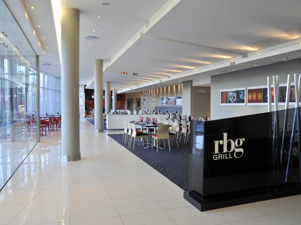 Park Inn by Radisson Sandton Park Inn by Radisson Sandton