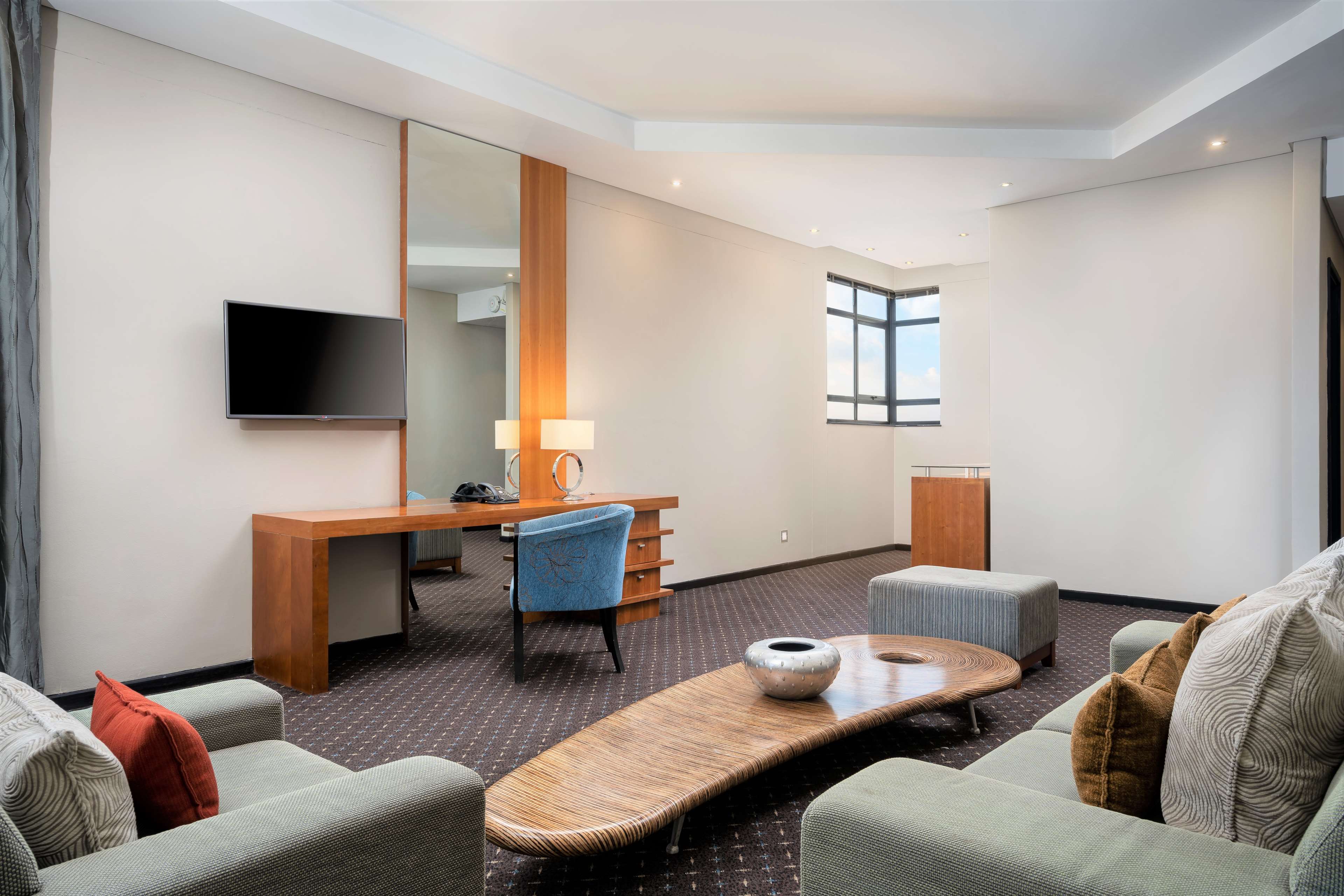 Protea Hotel O.R. Tambo Airport Protea Hotel O.R. Tambo Airport